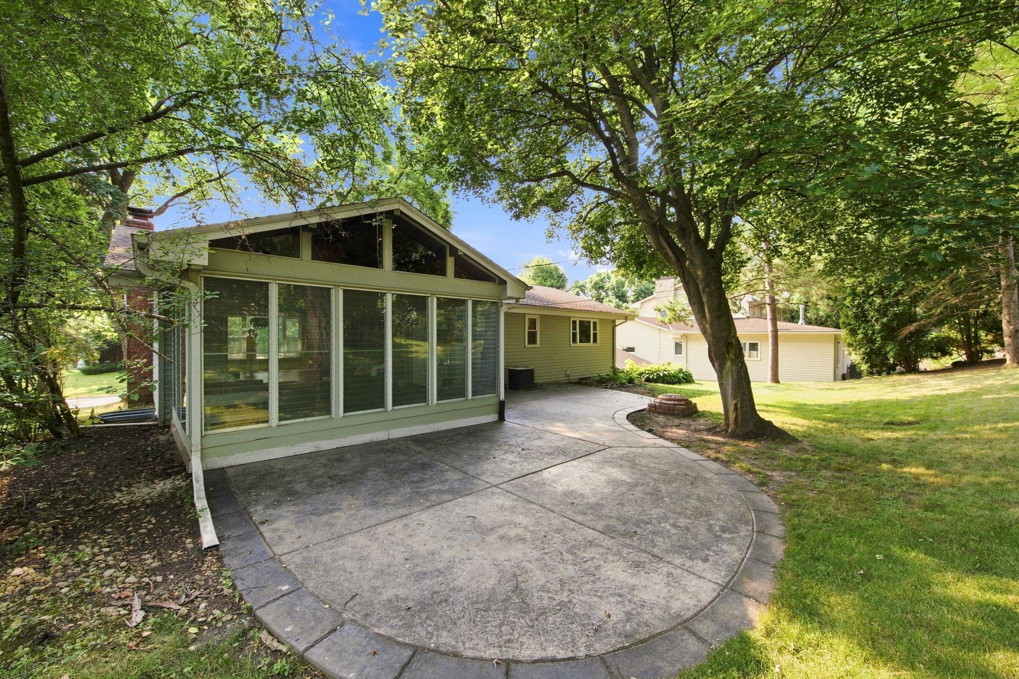 View of Residential at 6616 Hillside Lane, Edina MN 55439, Edina (32 of 41) - Mike Wilen | Minnesota Team Real Estate