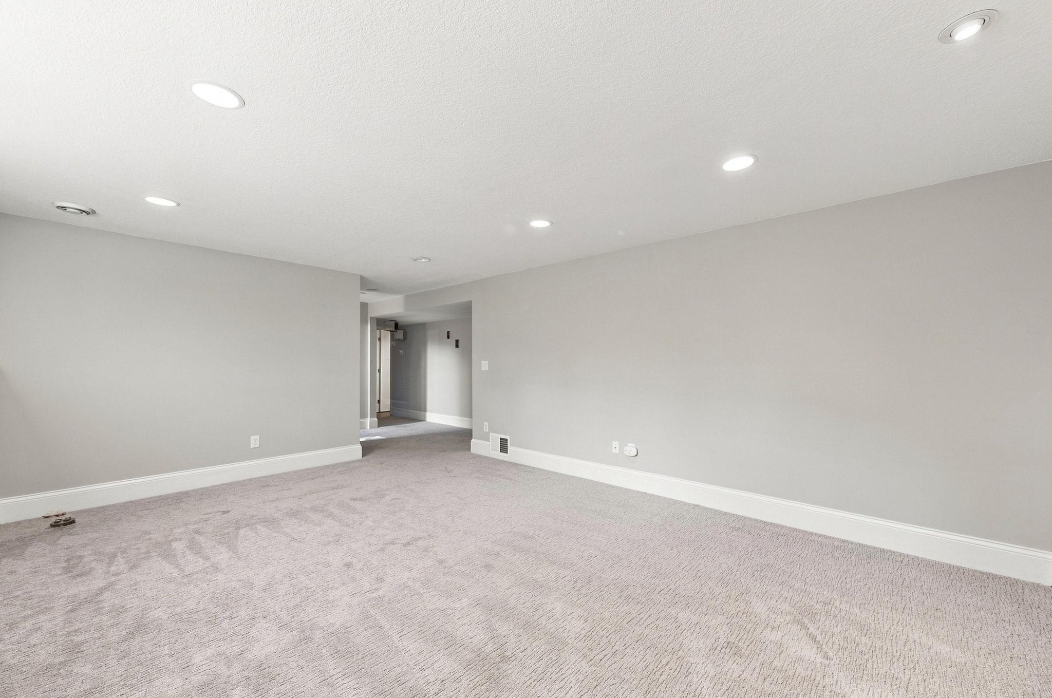 View of Residential at 6616 Hillside Lane, Edina MN 55439, Edina (22 of 41) - Mike Wilen | Minnesota Team Real Estate