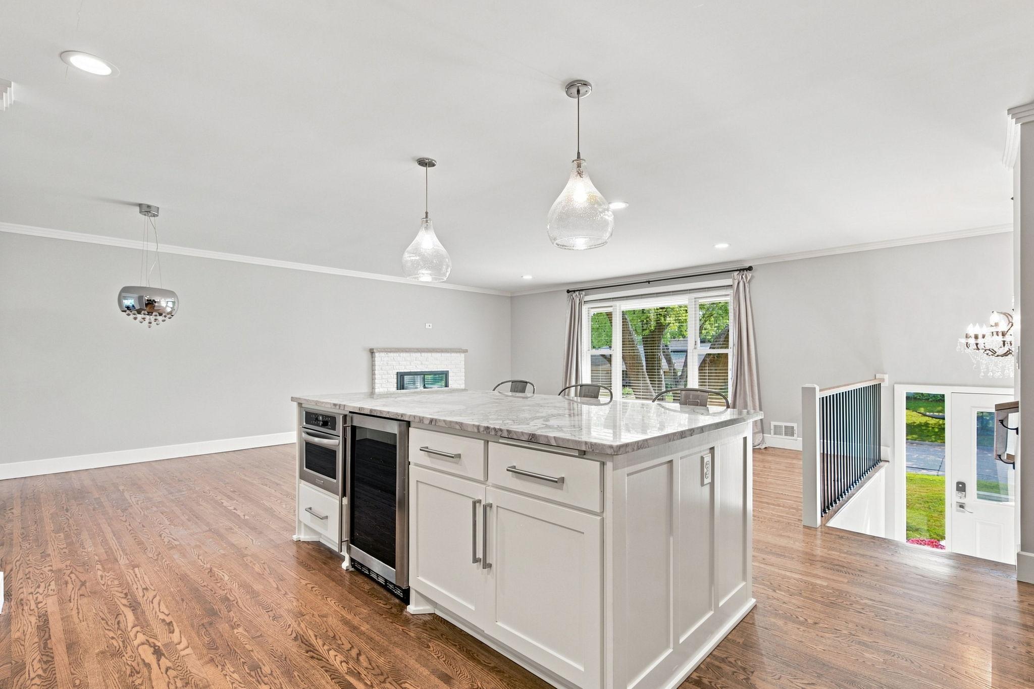 View of Residential at 6616 Hillside Lane, Edina MN 55439, Edina (10 of 41) - Mike Wilen | Minnesota Team Real Estate
