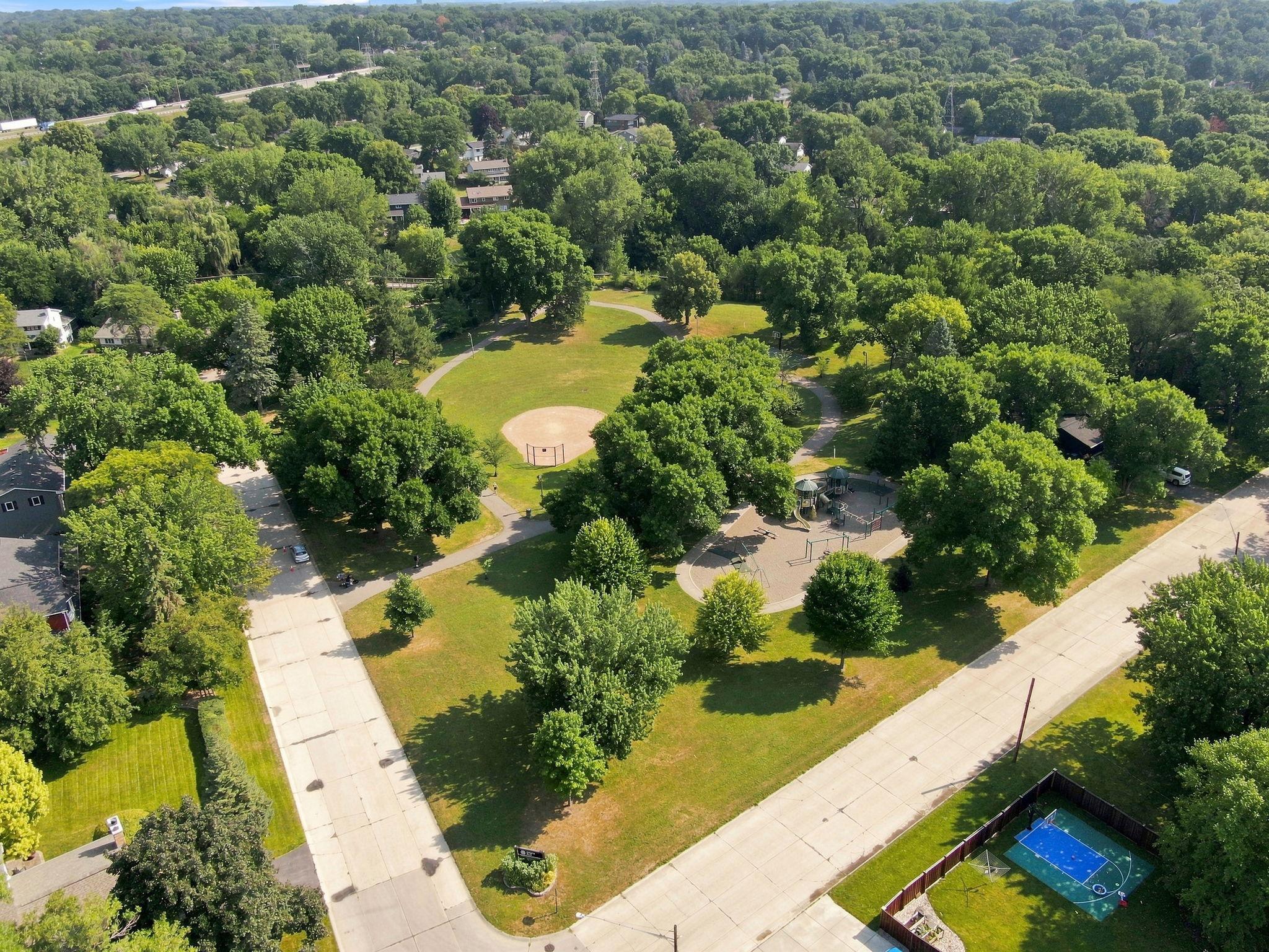 View of Residential at 6616 Hillside Lane, Edina MN 55439, Edina (40 of 41) - Mike Wilen | Minnesota Team Real Estate