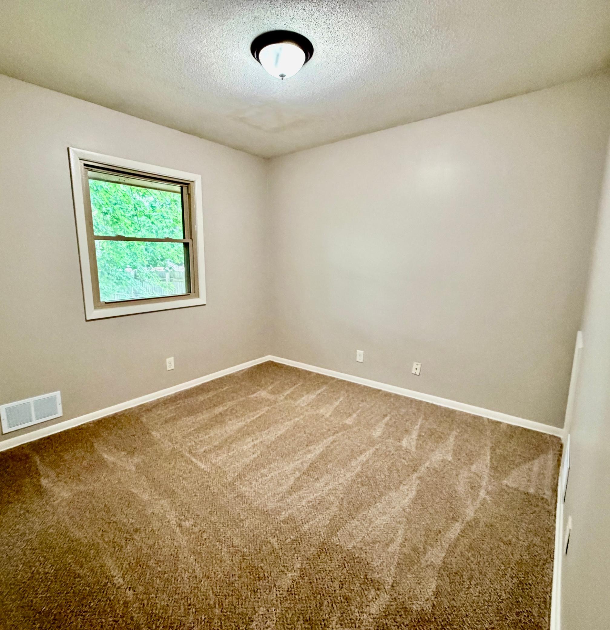 View of Residential at 8001 Edgewood Avenue, Brooklyn Park MN 55445, Brooklyn Park (12 of 18) - Mike Wilen | Minnesota Team Real Estate