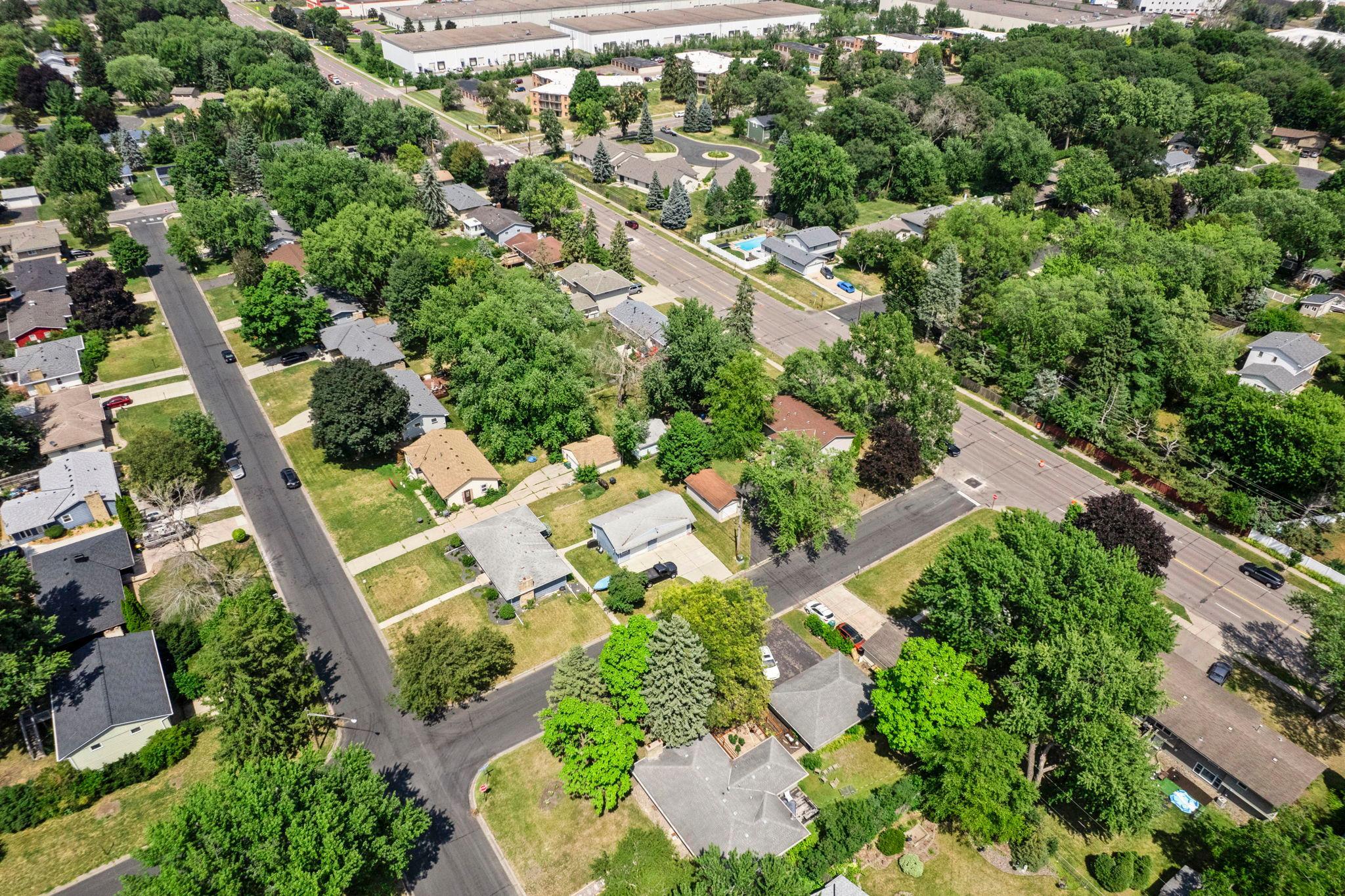View of Residential at 4809 Winnetka Avenue, New Hope MN 55428, New Hope (52 of 88) - Mike Wilen | Minnesota Team Real Estate
