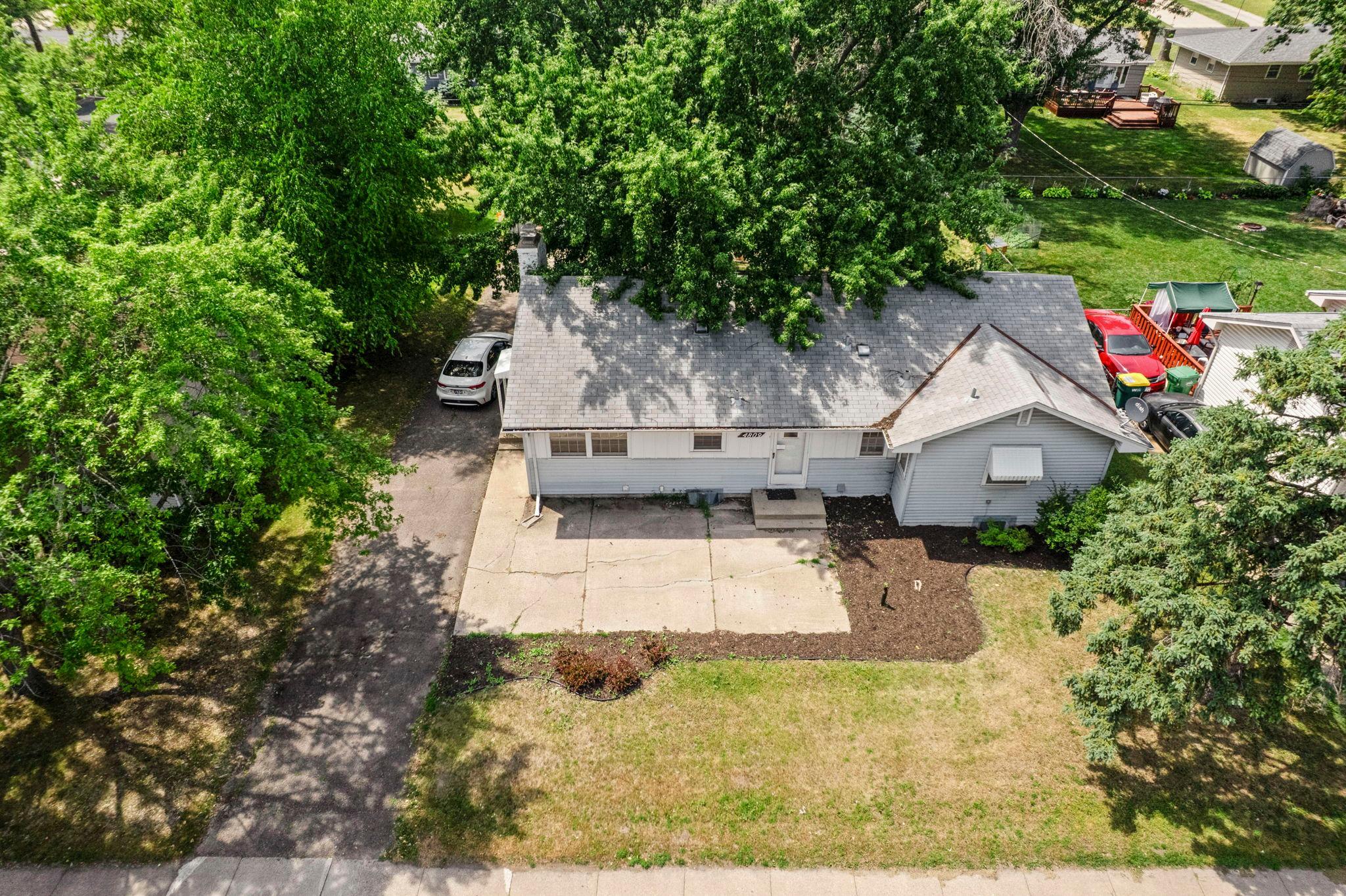 View of Residential at 4809 Winnetka Avenue, New Hope MN 55428, New Hope (44 of 88) - Mike Wilen | Minnesota Team Real Estate