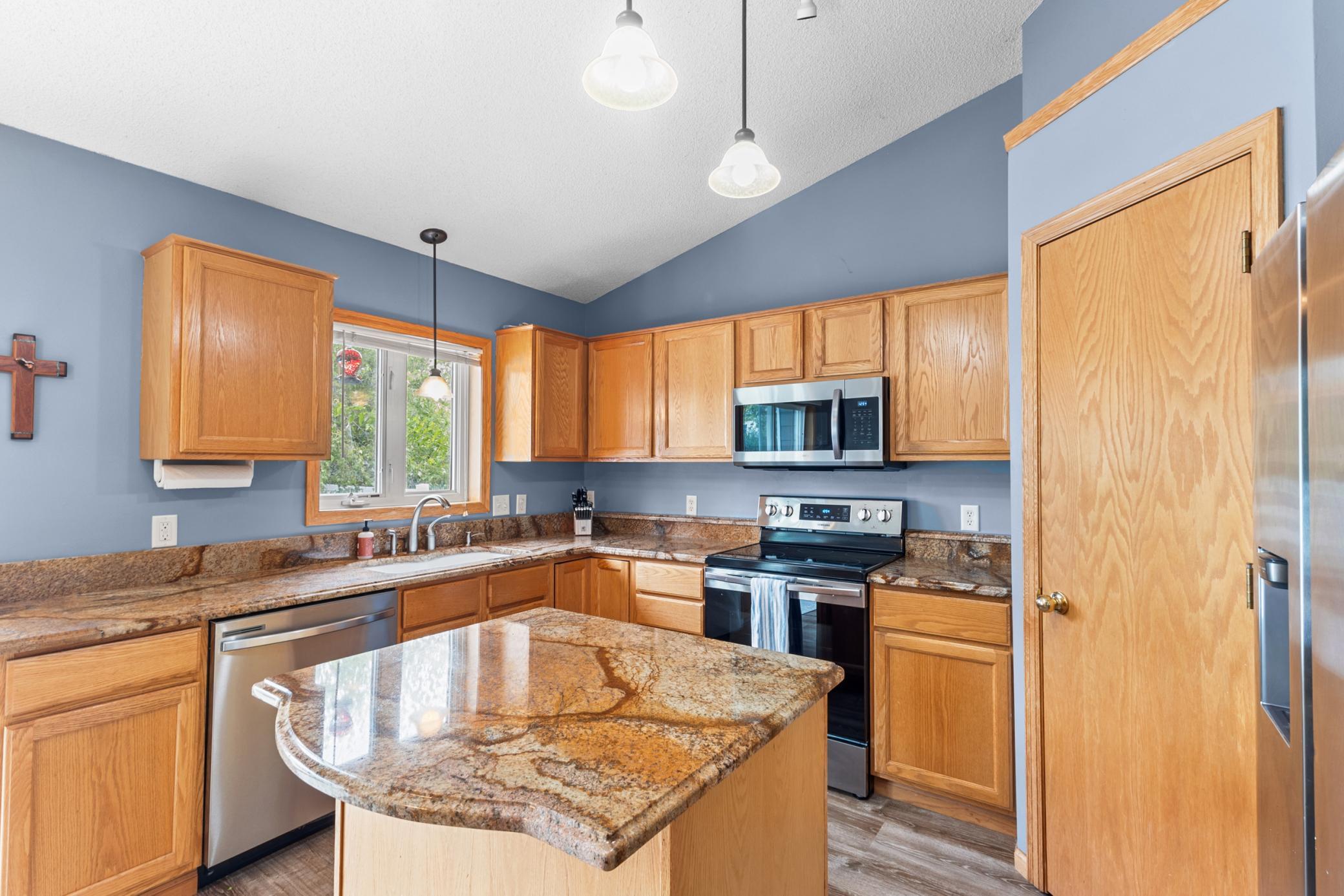 View of Residential at 15712 Crocus Avenue, Rosemount MN 55068, Rosemount (6 of 33) - Mike Wilen | Minnesota Team Real Estate