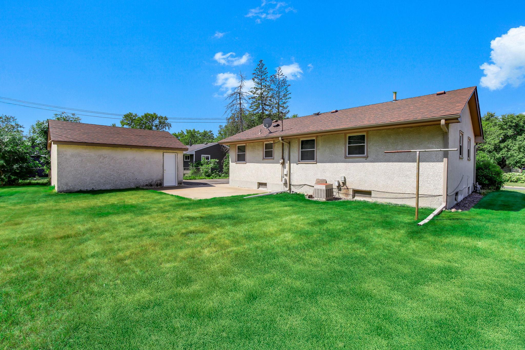 View of Residential at 6936 Newton Avenue, Brooklyn Center MN 55430, Brooklyn Center (36 of 40) - Mike Wilen | Minnesota Team Real Estate