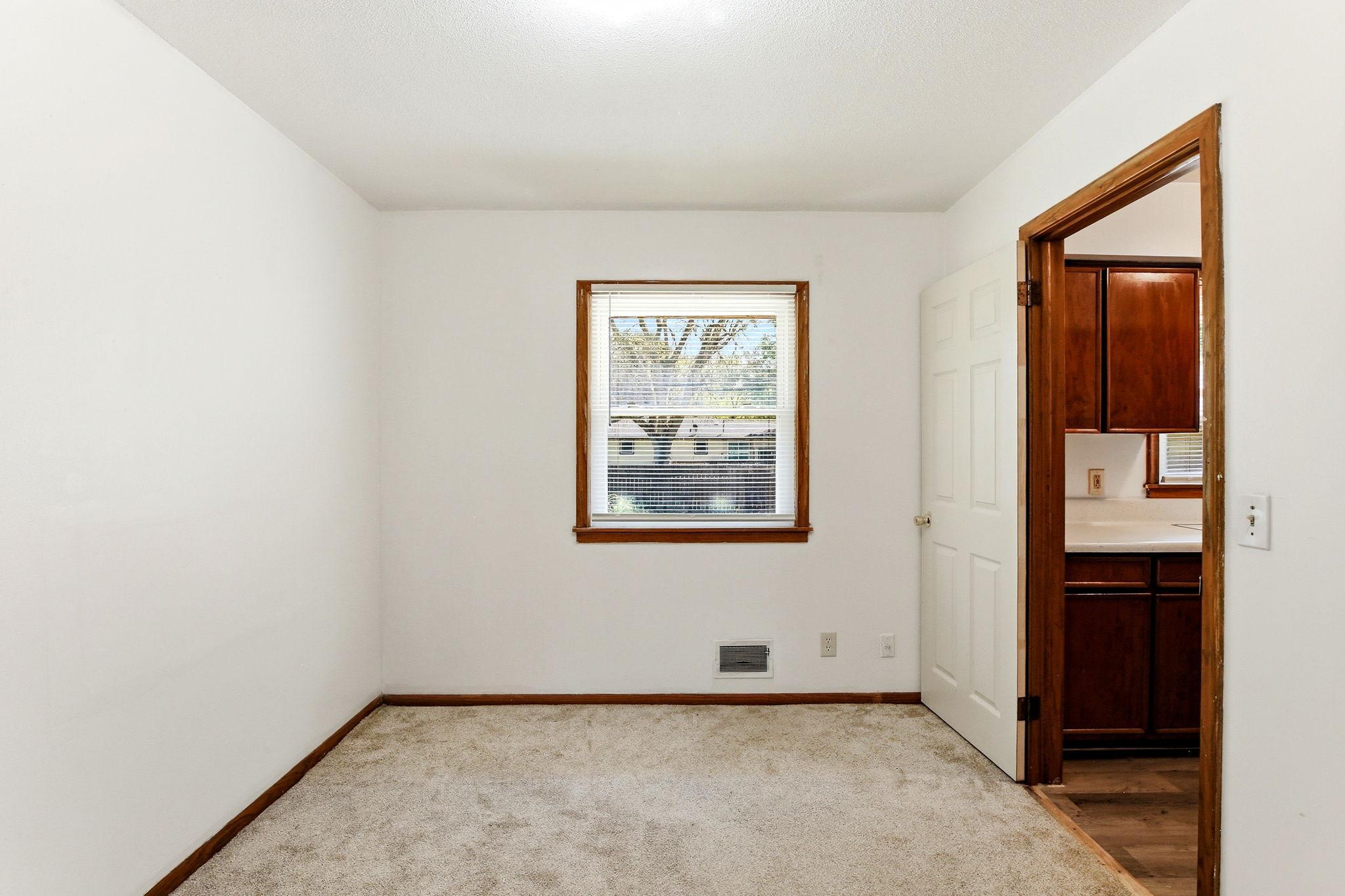 View of Residential at 6936 Newton Avenue, Brooklyn Center MN 55430, Brooklyn Center (8 of 40) - Mike Wilen | Minnesota Team Real Estate