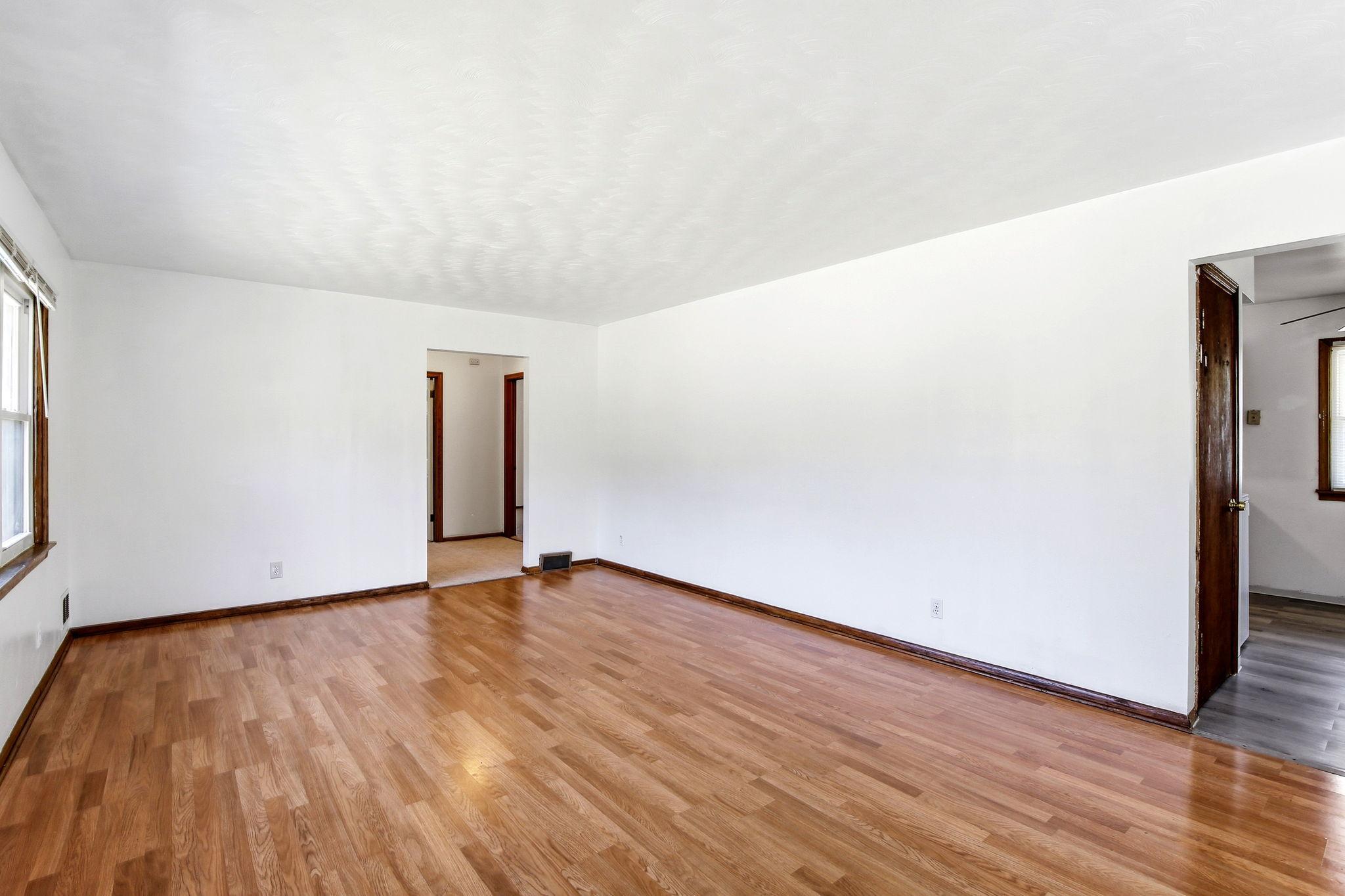 View of Residential at 6936 Newton Avenue, Brooklyn Center MN 55430, Brooklyn Center (5 of 40) - Mike Wilen | Minnesota Team Real Estate