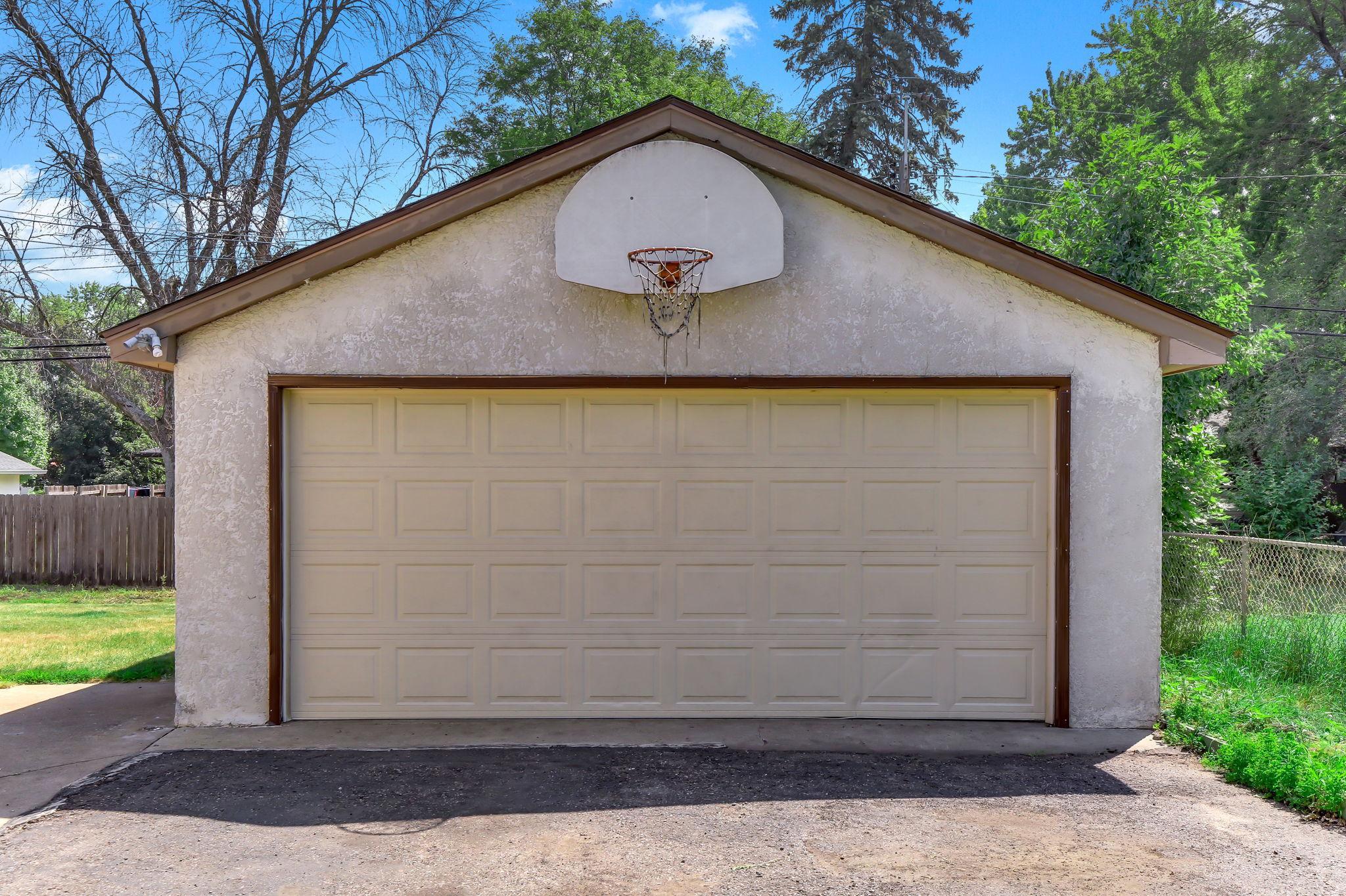 View of Residential at 6936 Newton Avenue, Brooklyn Center MN 55430, Brooklyn Center (3 of 40) - Mike Wilen | Minnesota Team Real Estate