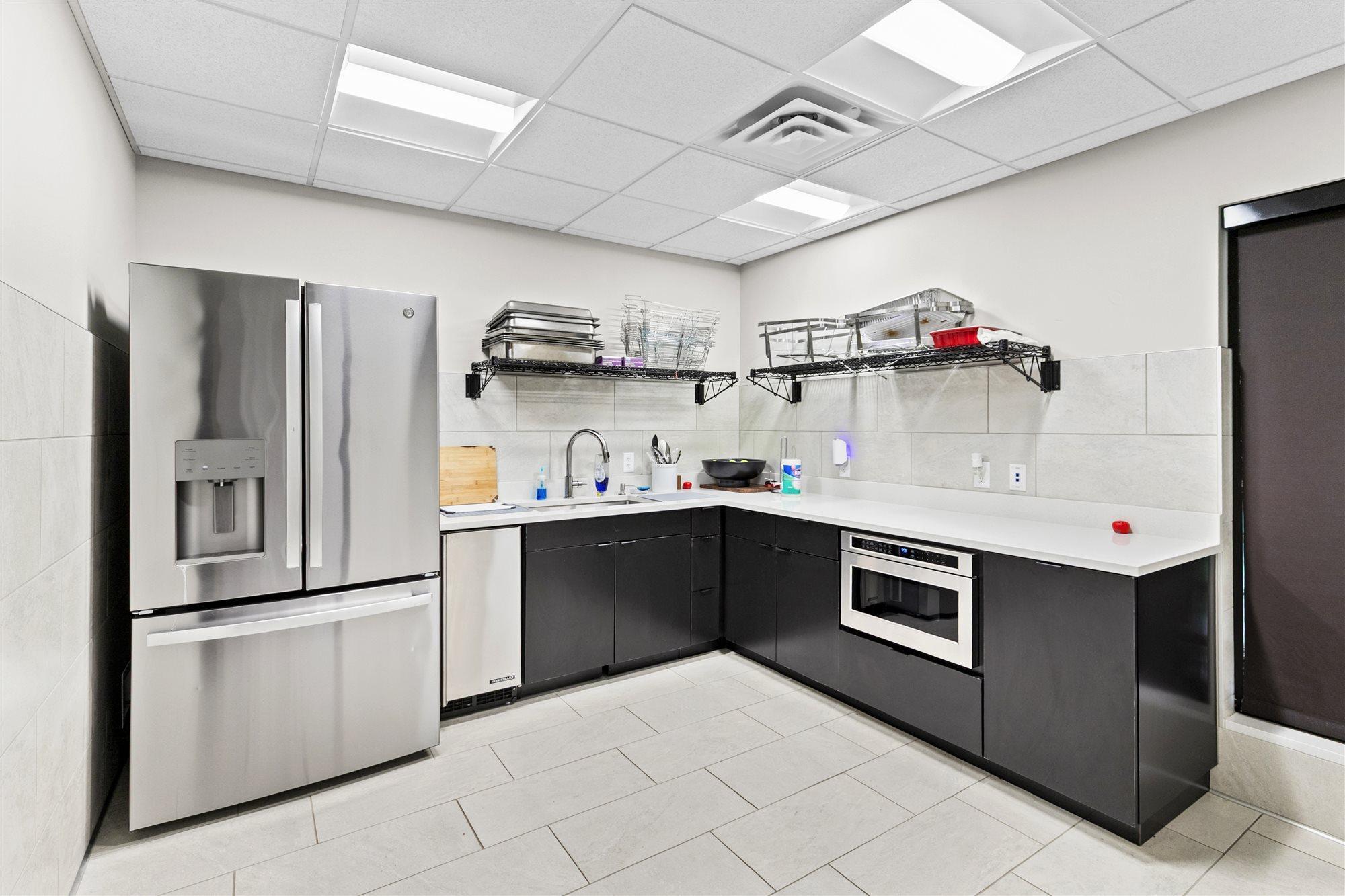 View of Commercial Sale at 2056 Woodlane Drive, Woodbury MN 55125, Woodbury (29 of 42) - Mike Wilen | Minnesota Team Real Estate