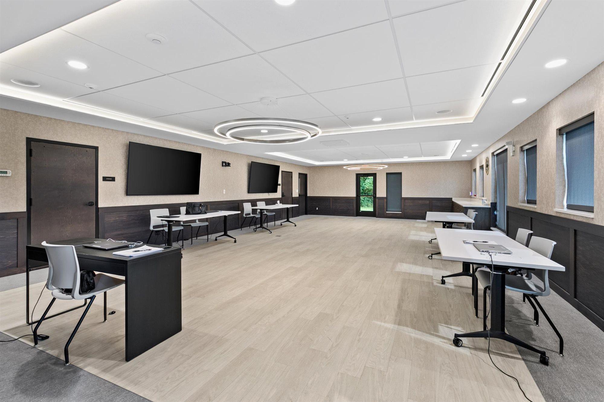 View of Commercial Sale at 2056 Woodlane Drive, Woodbury MN 55125, Woodbury (11 of 42) - Mike Wilen | Minnesota Team Real Estate