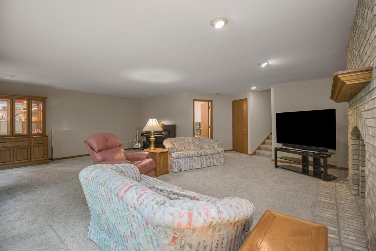 View of Residential at 19363 Eureka Court, Farmington MN 55024, Farmington (21 of 32) - Mike Wilen | Minnesota Team Real Estate