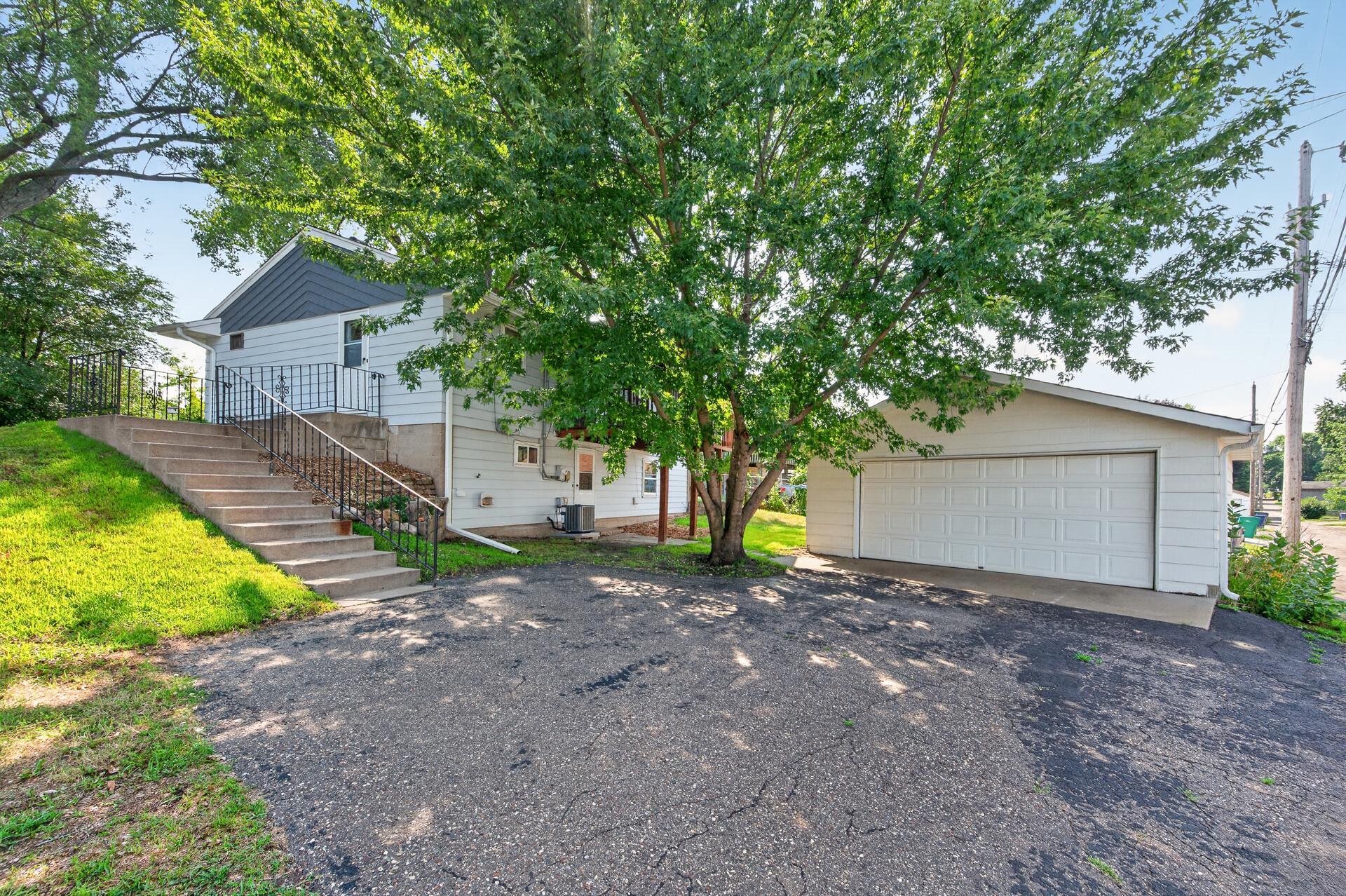 View of Residential at 3860 2 1/2 Street, Columbia Heights MN 55421, Columbia Heights (28 of 30) - Mike Wilen | Minnesota Team Real Estate