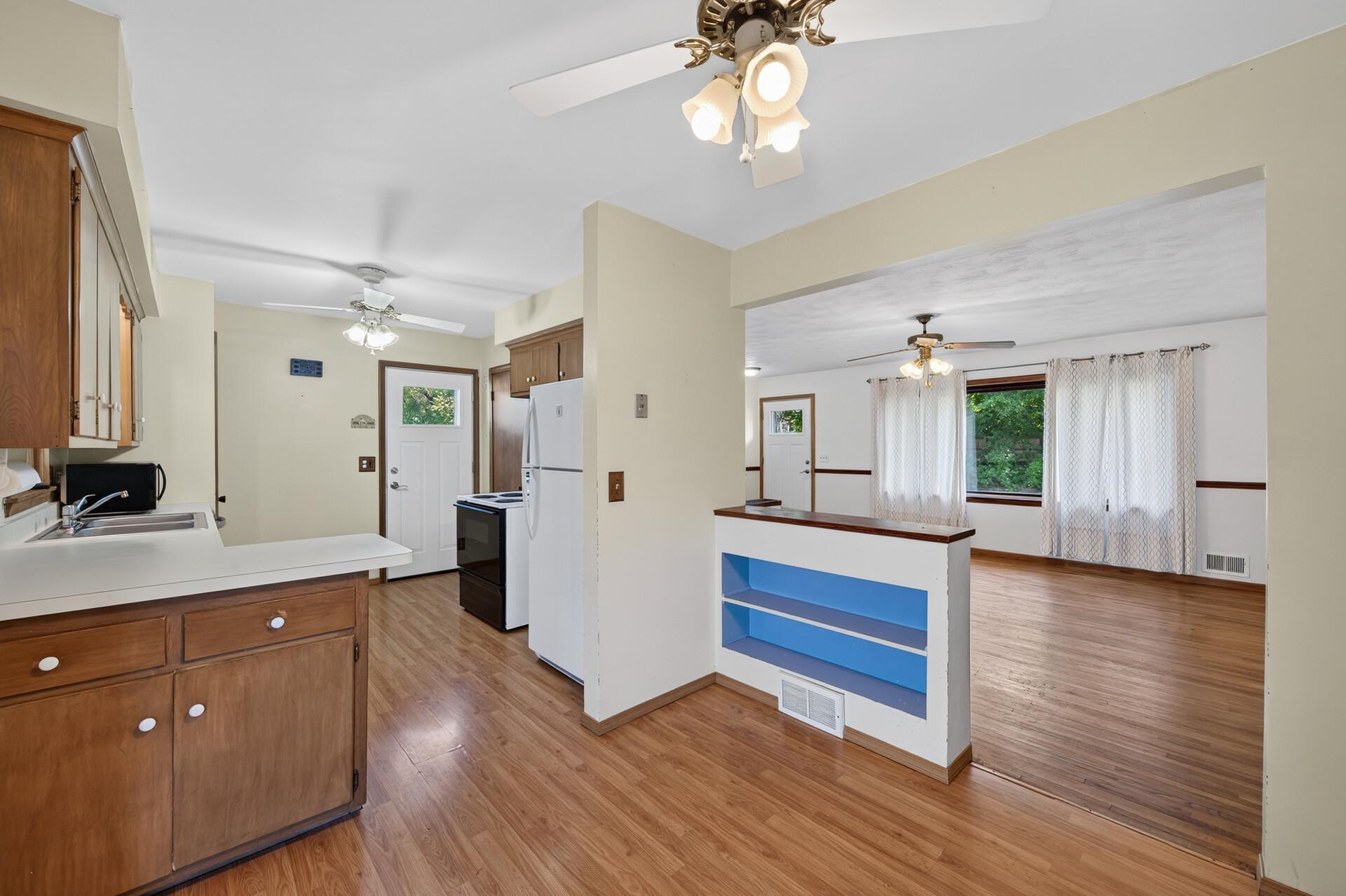 View of Residential at 3860 2 1/2 Street, Columbia Heights MN 55421, Columbia Heights (10 of 30) - Mike Wilen | Minnesota Team Real Estate