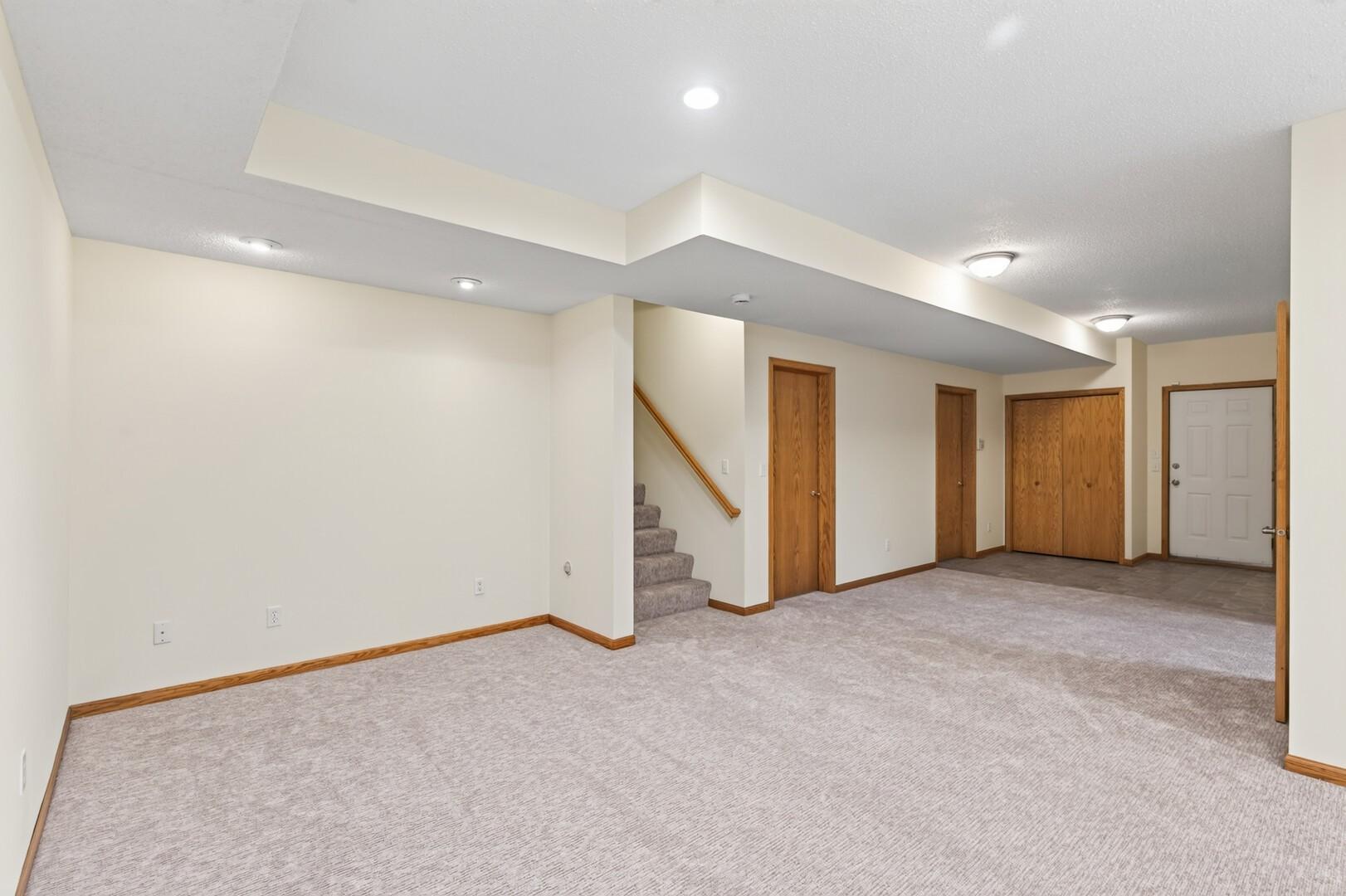 View of Residential at 9848 Oak Shore Drive, Lakeville MN 55044, Lakeville (12 of 38) - Mike Wilen | Minnesota Team Real Estate