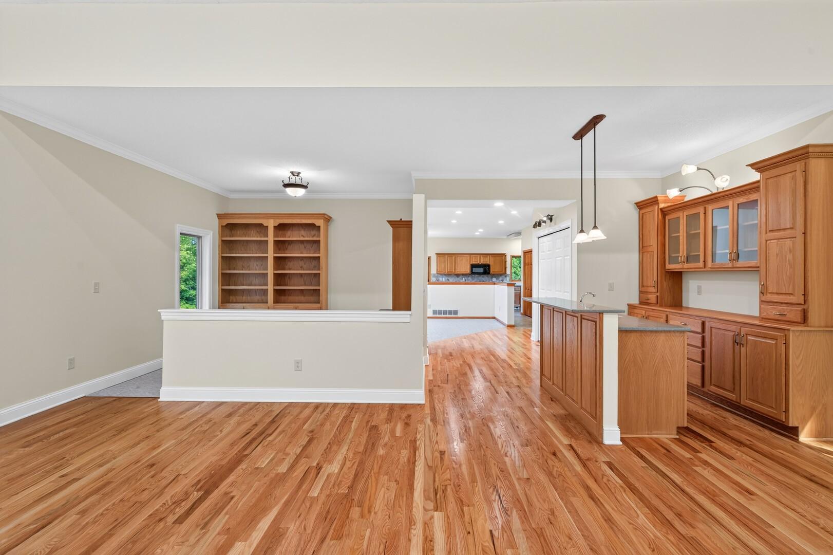 View of Residential at 9848 Oak Shore Drive, Lakeville MN 55044, Lakeville (14 of 38) - Mike Wilen | Minnesota Team Real Estate