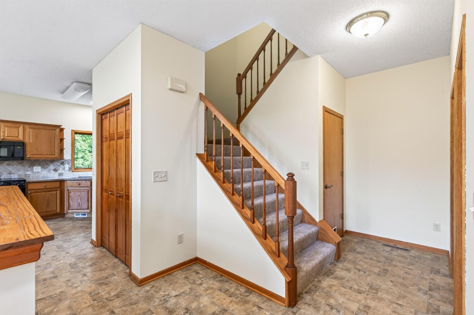 View of Residential at 9848 Oak Shore Drive, Lakeville MN 55044, Lakeville (26 of 38) - Mike Wilen | Minnesota Team Real Estate
