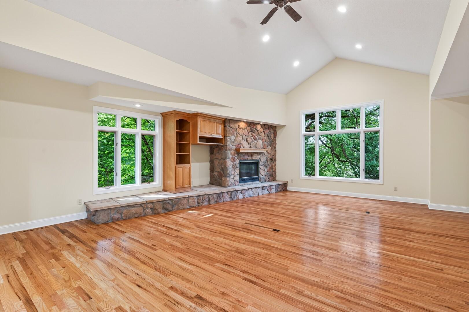 View of Residential at 9848 Oak Shore Drive, Lakeville MN 55044, Lakeville (37 of 38) - Mike Wilen | Minnesota Team Real Estate