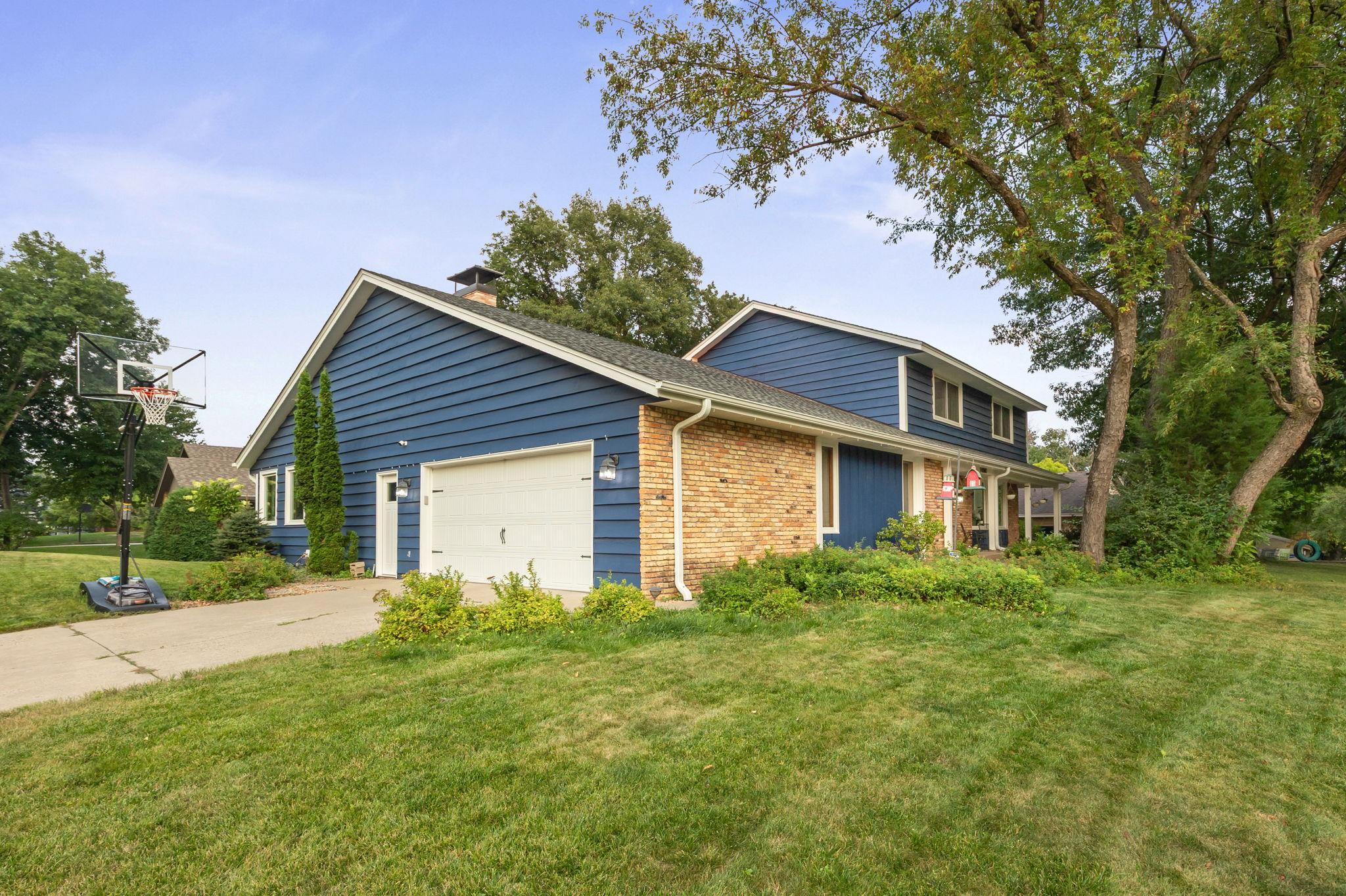 View of Residential at 14880 Ironwood Court, Eden Prairie MN 55346, Eden Prairie (36 of 48) - Mike Wilen | Minnesota Team Real Estate