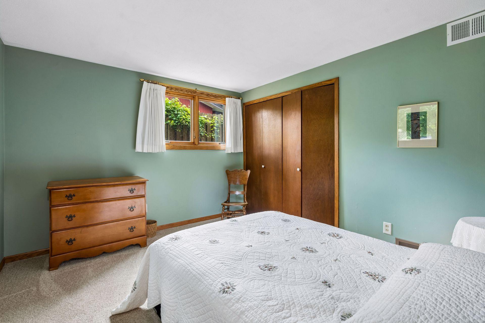 View of Residential at 1938 Midland Hills Road, Roseville MN 55113, Roseville (24 of 32) - Mike Wilen | Minnesota Team Real Estate