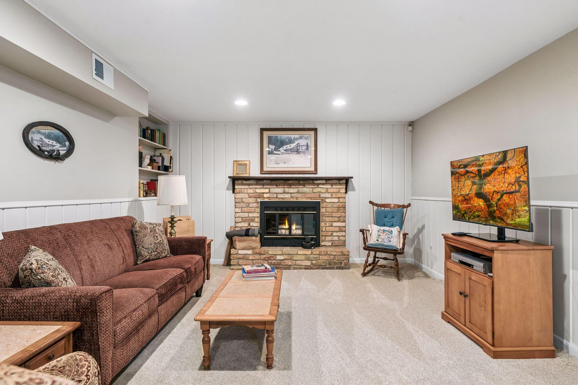 View of Residential at 1938 Midland Hills Road, Roseville MN 55113, Roseville (19 of 32) - Mike Wilen | Minnesota Team Real Estate