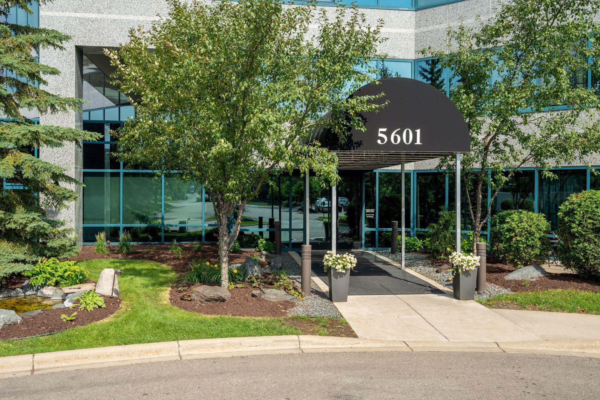 View of Residential at 5601 Smetana Drive #512, Minnetonka MN 55343, Minnetonka (32 of 35) - Mike Wilen | Minnesota Team Real Estate