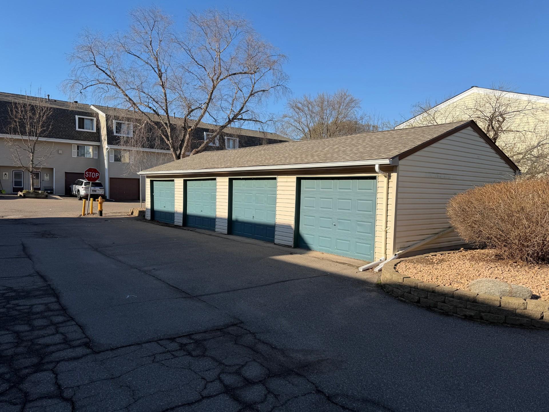 View of Residential at 409 Dorland Place, Maplewood MN 55119, Maplewood (29 of 33) - Mike Wilen | Minnesota Team Real Estate