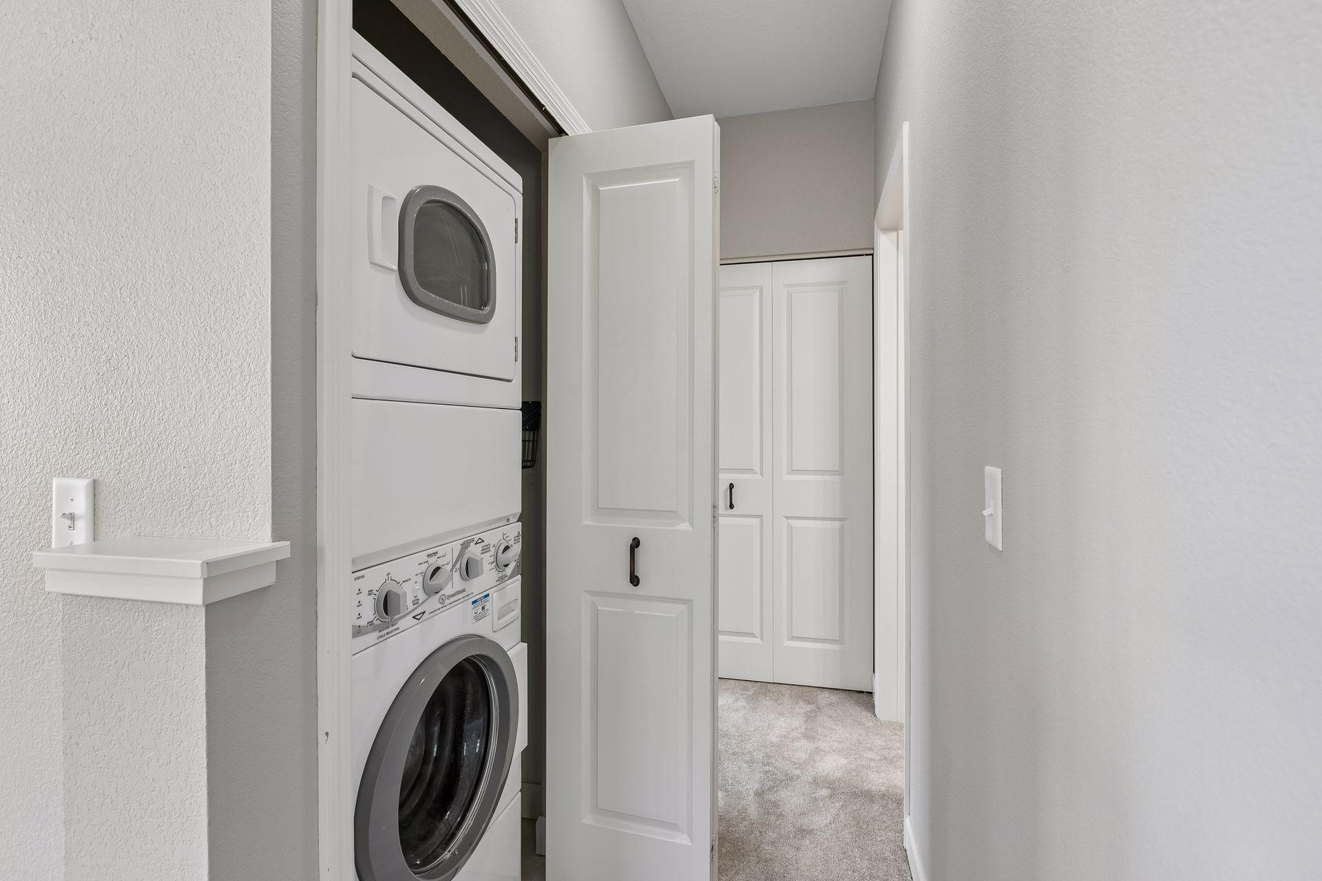 View of Residential at 1401 Franklin Avenue, Minneapolis MN 55414, Minneapolis (38 of 82) - Mike Wilen | Minnesota Team Real Estate