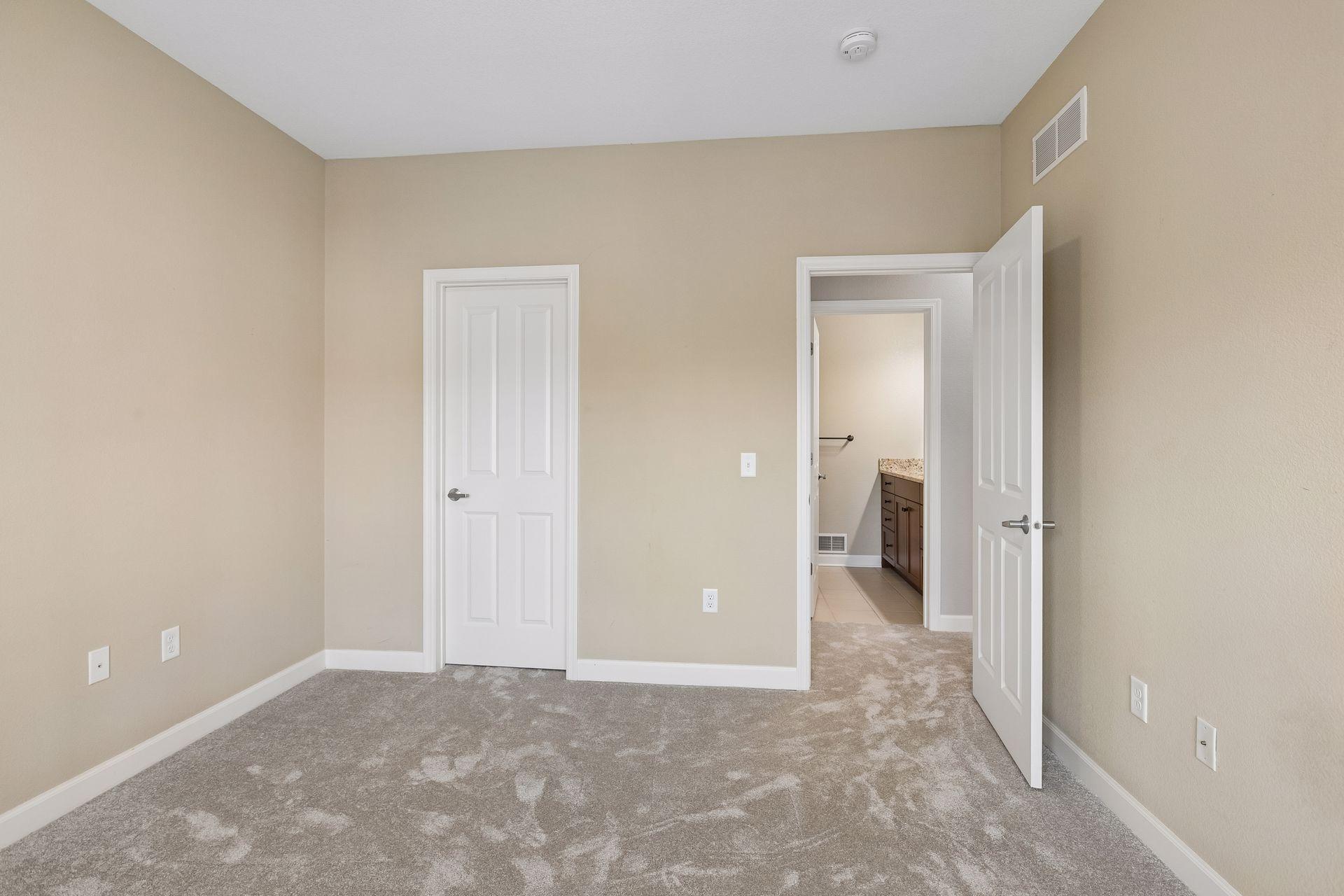 View of Residential at 1401 Franklin Avenue, Minneapolis MN 55414, Minneapolis (29 of 82) - Mike Wilen | Minnesota Team Real Estate