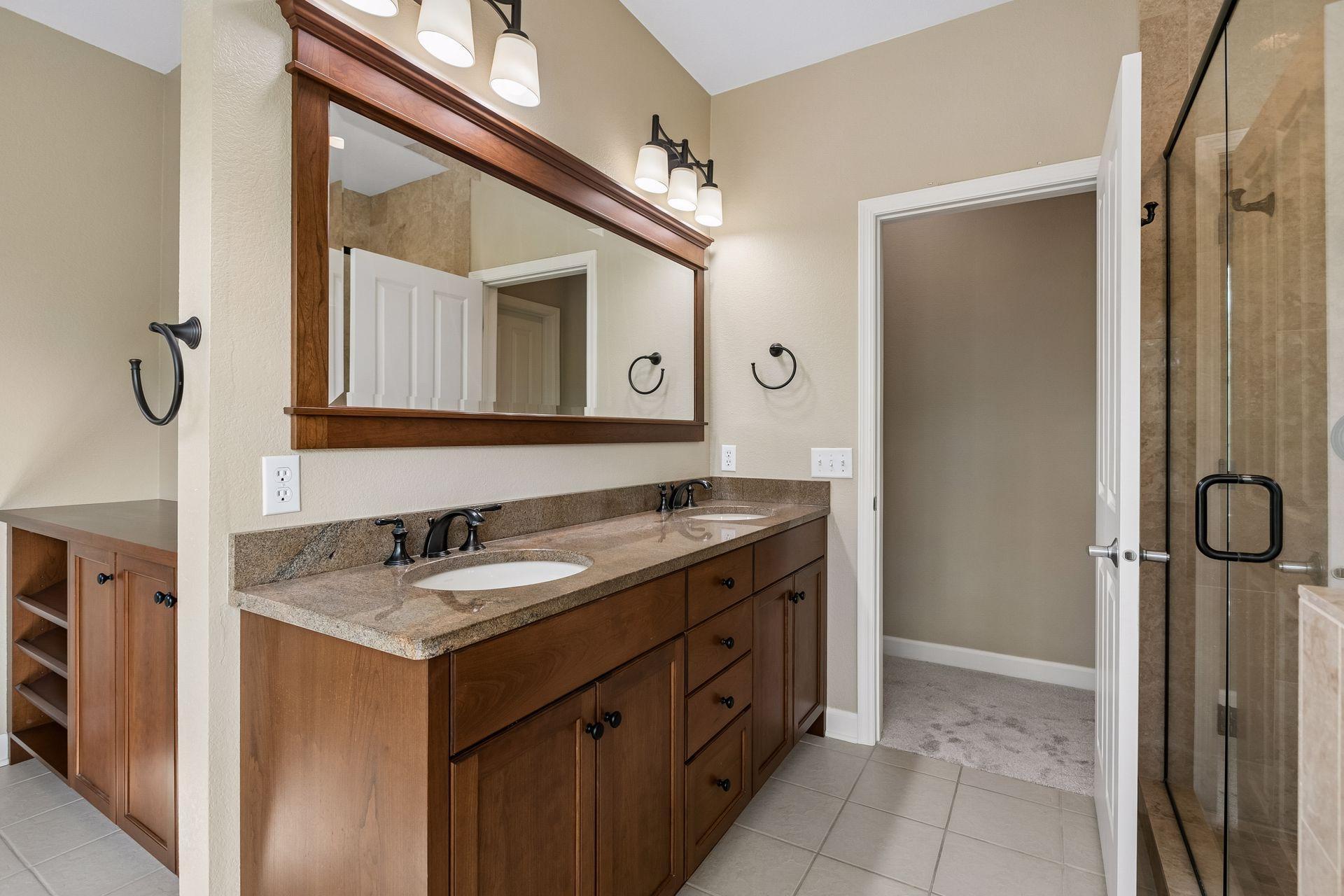 View of Residential at 1401 Franklin Avenue, Minneapolis MN 55414, Minneapolis (26 of 82) - Mike Wilen | Minnesota Team Real Estate