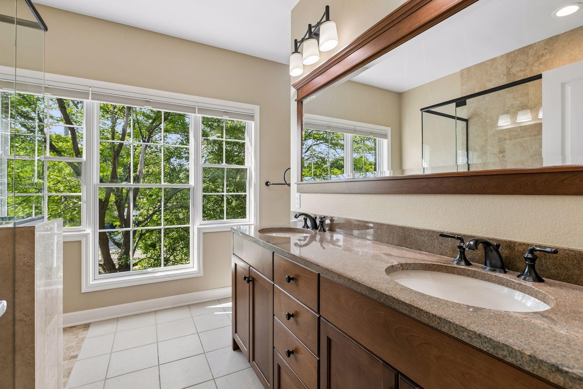 View of Residential at 1401 Franklin Avenue, Minneapolis MN 55414, Minneapolis (24 of 82) - Mike Wilen | Minnesota Team Real Estate