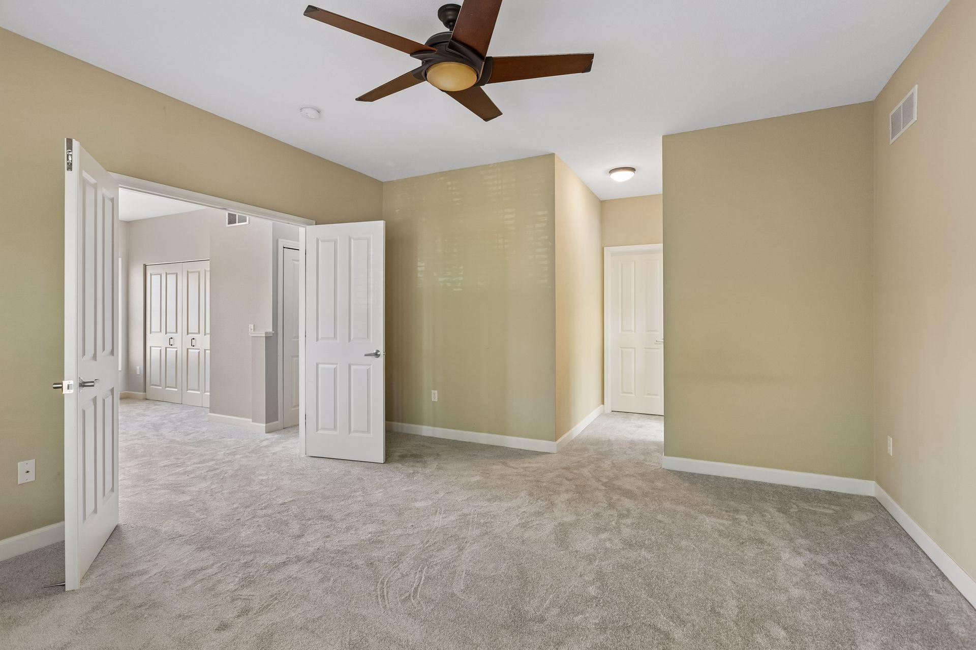View of Residential at 1401 Franklin Avenue, Minneapolis MN 55414, Minneapolis (20 of 82) - Mike Wilen | Minnesota Team Real Estate