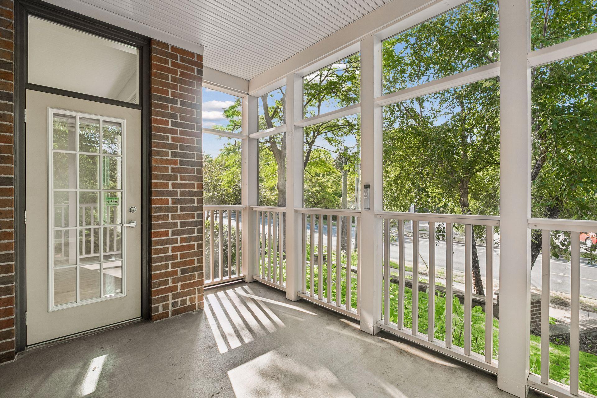 View of Residential at 1401 Franklin Avenue, Minneapolis MN 55414, Minneapolis (42 of 82) - Mike Wilen | Minnesota Team Real Estate