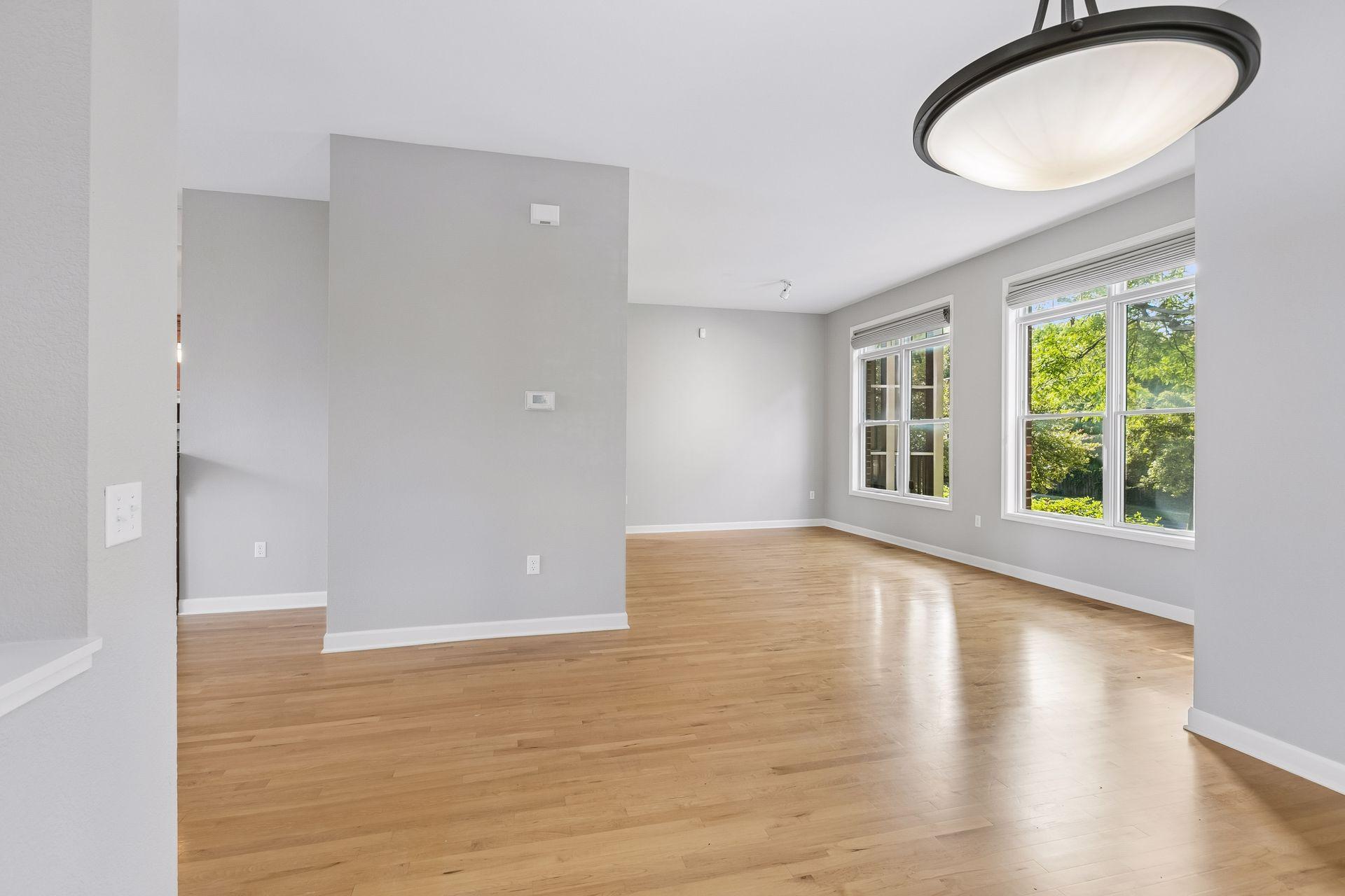 View of Residential at 1401 Franklin Avenue, Minneapolis MN 55414, Minneapolis (16 of 82) - Mike Wilen | Minnesota Team Real Estate