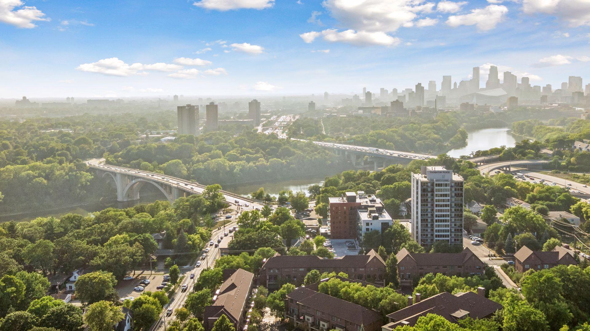 View of Residential at 1401 Franklin Avenue, Minneapolis MN 55414, Minneapolis (54 of 82) - Mike Wilen | Minnesota Team Real Estate
