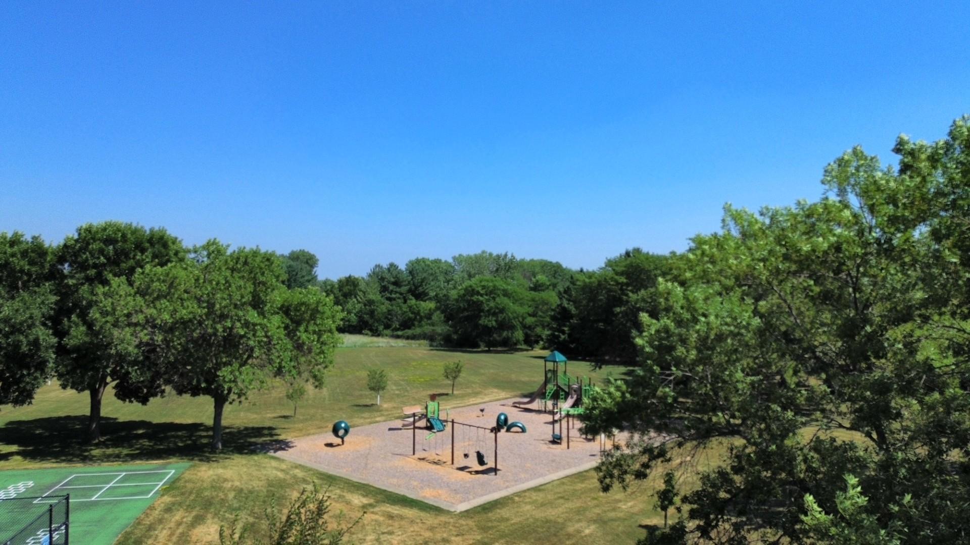 View of Residential at 9774 Dorset Lane, Eden Prairie MN 55347, Eden Prairie (31 of 34) - Mike Wilen | Minnesota Team Real Estate