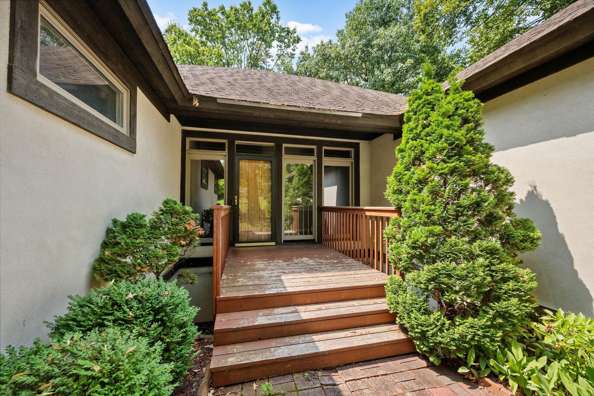 View of Residential at 3114 County Road 101, Wayzata MN 55391, Wayzata (2 of 40) - Mike Wilen | Minnesota Team Real Estate