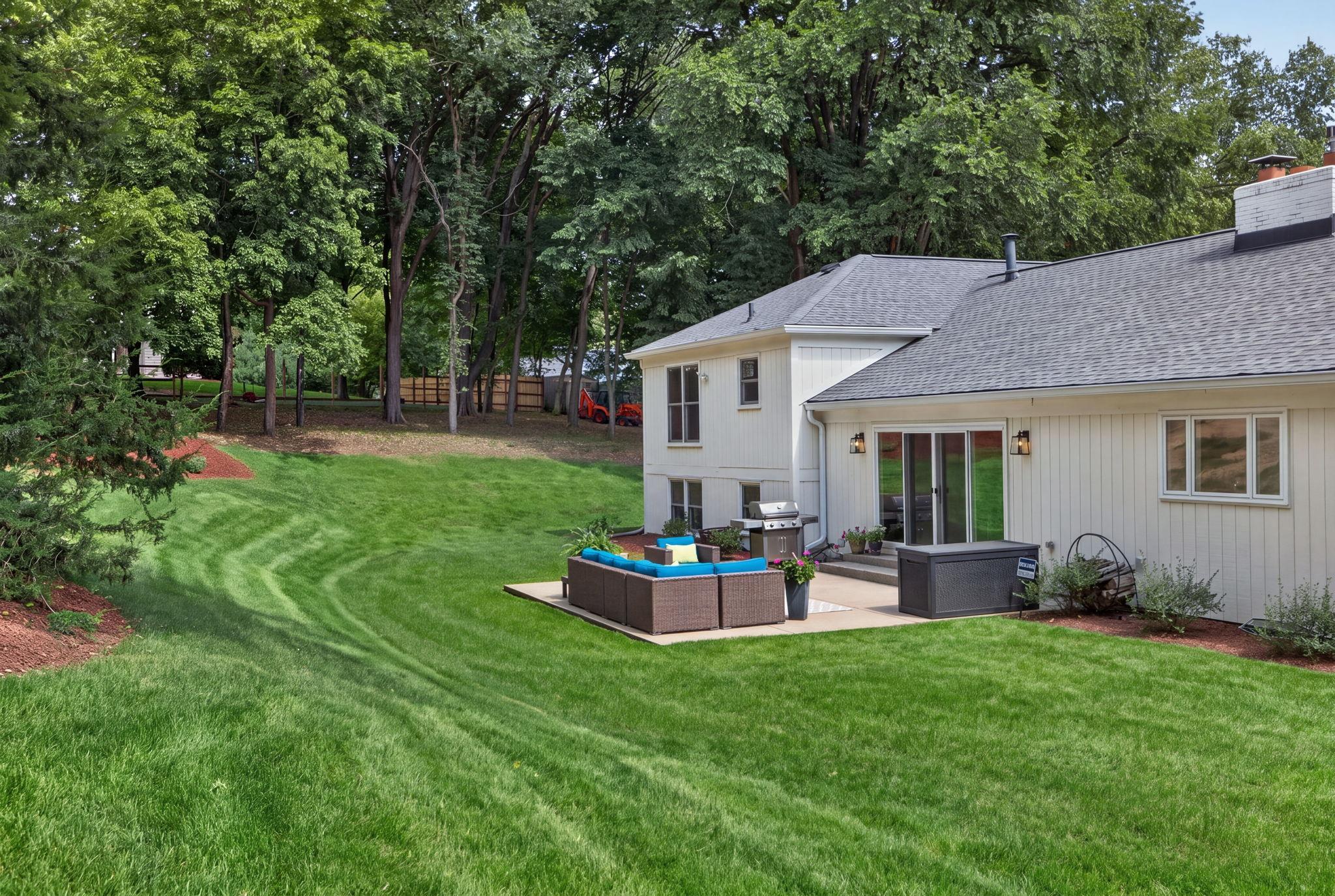 View of Residential at 3945 Hillcrest Way, Deephaven MN 55391, Deephaven (47 of 52) - Mike Wilen | Minnesota Team Real Estate