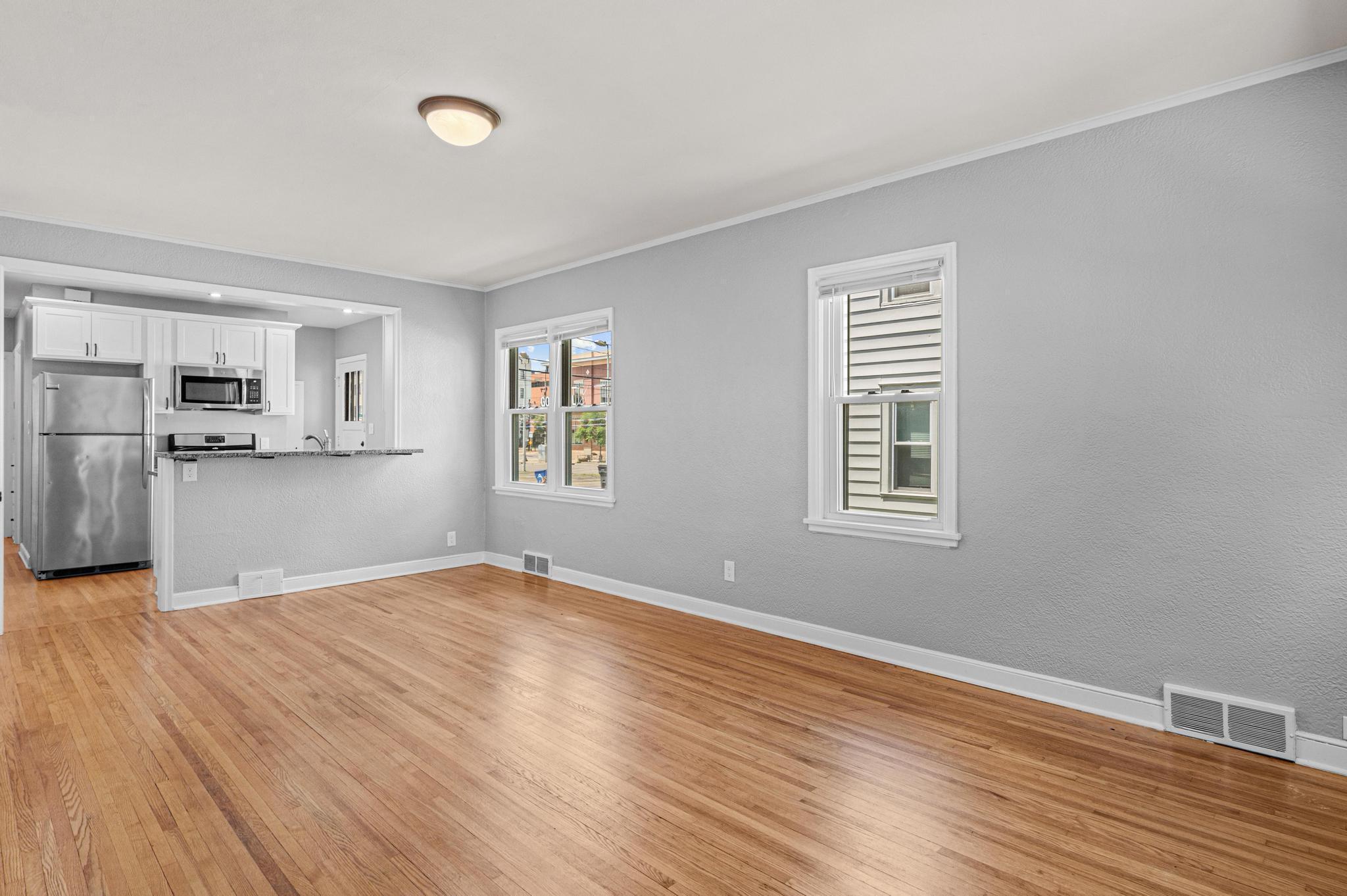 View of Residential Income at 1210 Sherburne Avenue, Saint Paul MN 55104, Saint Paul (5 of 23) - Mike Wilen | Minnesota Team Real Estate