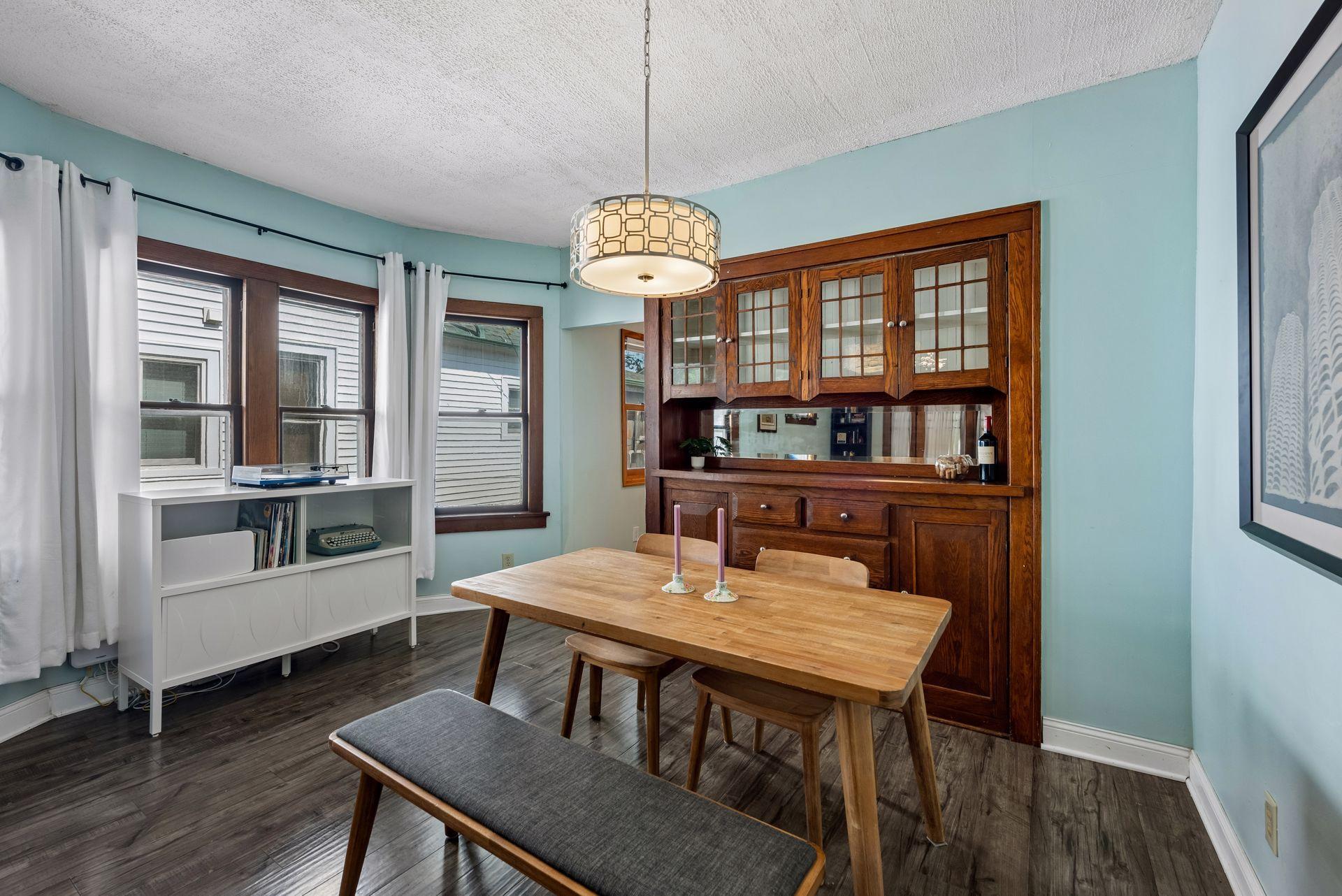 View of Residential Income at 840 Randolph Avenue, Saint Paul MN 55102, Saint Paul (10 of 41) - Mike Wilen | Minnesota Team Real Estate