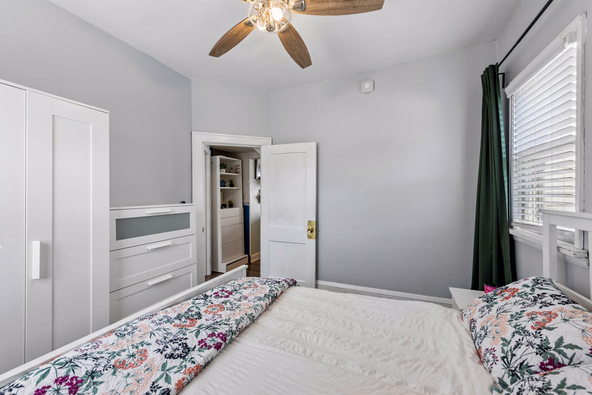 View of Residential Income at 840 Randolph Avenue, Saint Paul MN 55102, Saint Paul (15 of 41) - Mike Wilen | Minnesota Team Real Estate