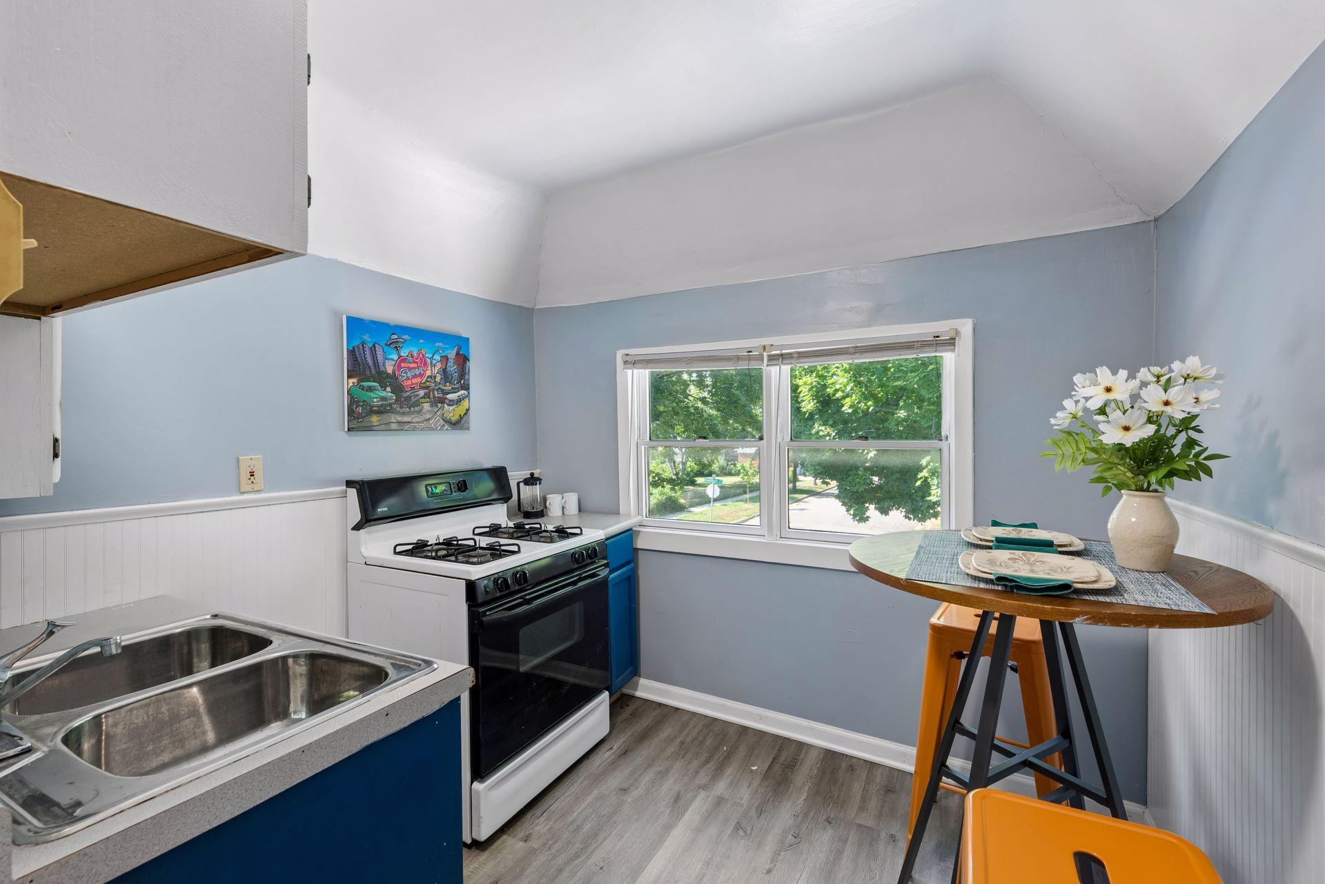 View of Residential Income at 840 Randolph Avenue, Saint Paul MN 55102, Saint Paul (20 of 41) - Mike Wilen | Minnesota Team Real Estate