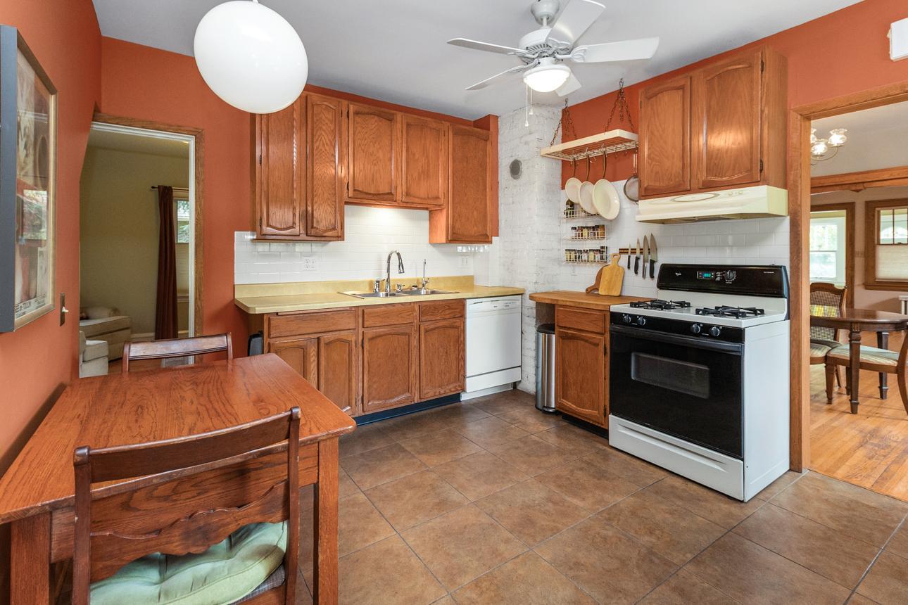 View of Residential at 912 30th Avenue, Minneapolis MN 55406, Minneapolis (11 of 30) - Mike Wilen | Minnesota Team Real Estate