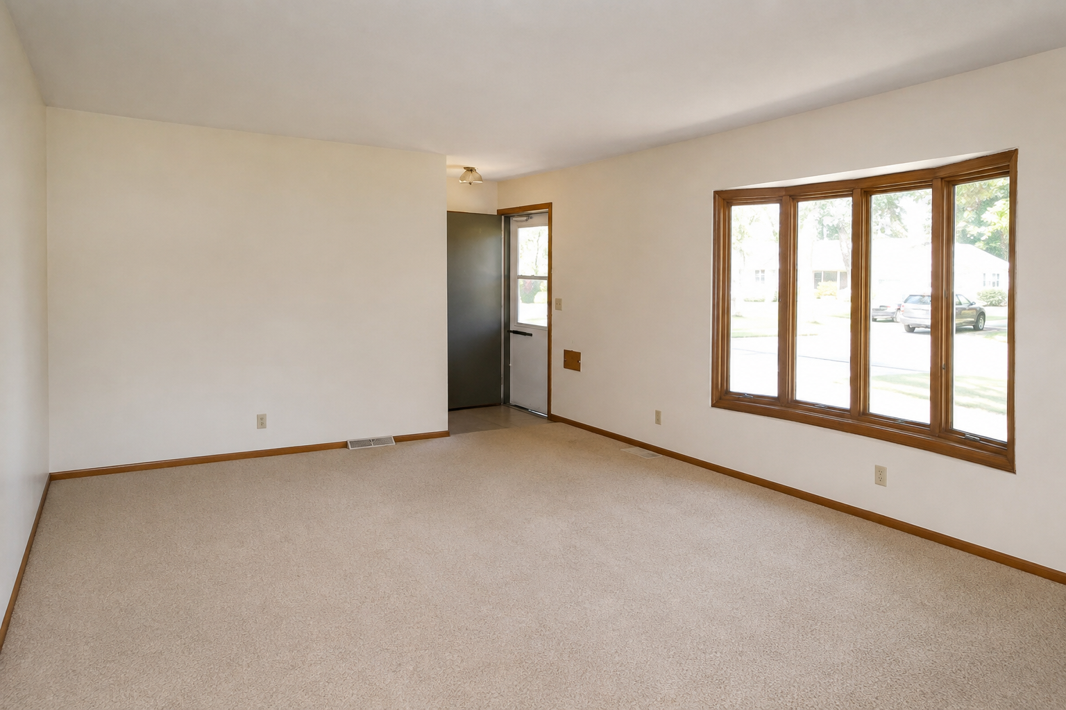 View of Residential at 3007 Nash Road, Brooklyn Center MN 55429, Brooklyn Center (3 of 9) - Mike Wilen | Minnesota Team Real Estate