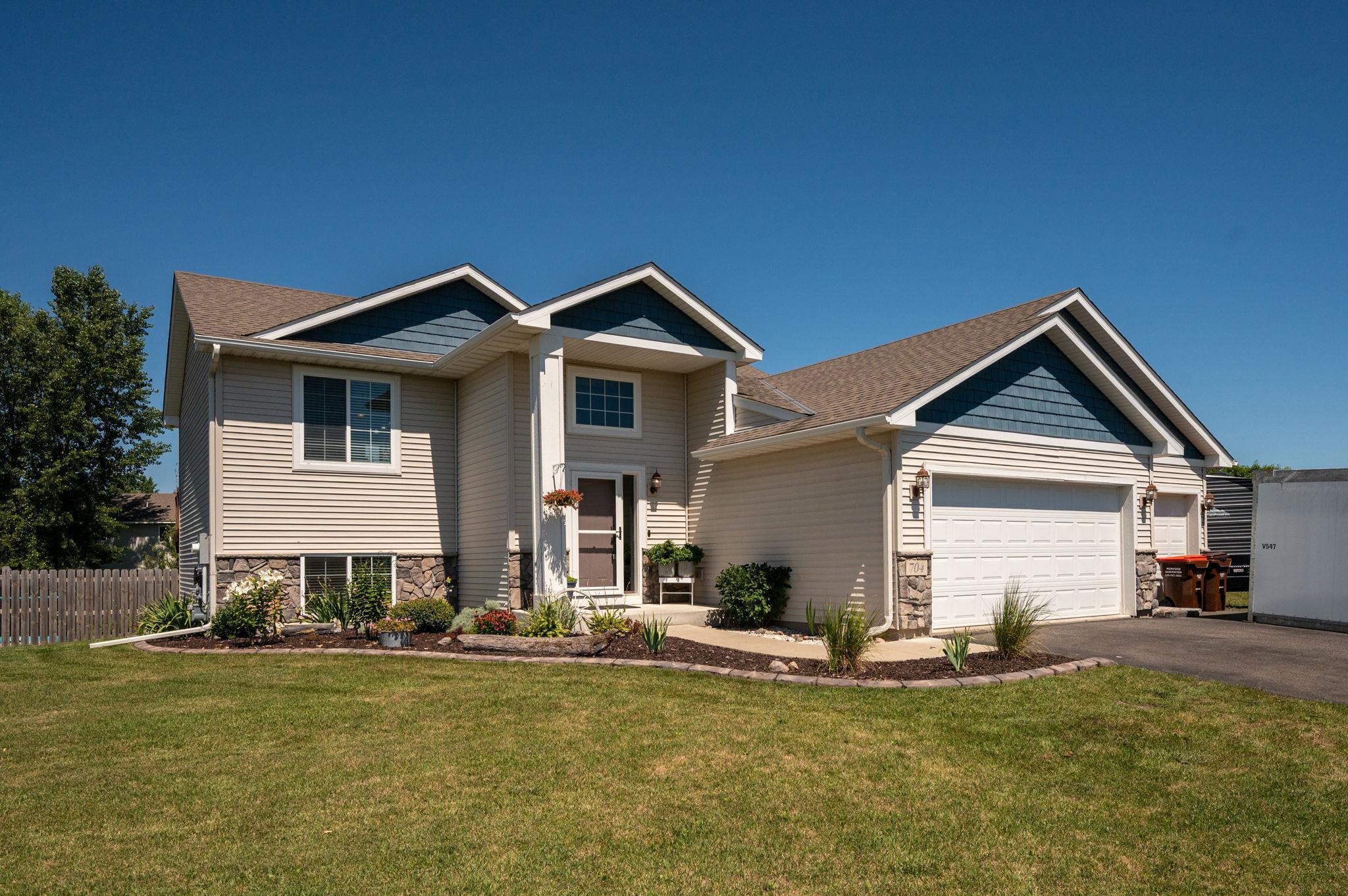 View of Residential at 704 Bremen Circle, Waverly MN 55390, Waverly (2 of 28) - Mike Wilen | Minnesota Team Real Estate