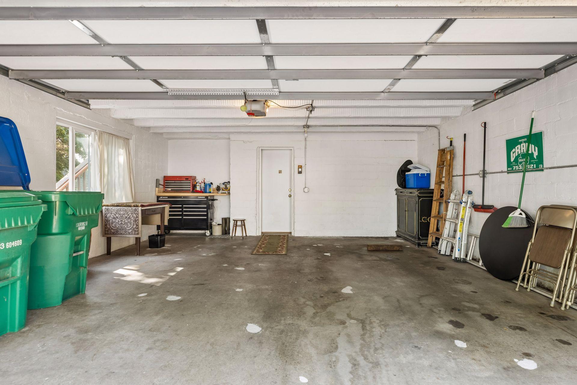 View of Residential at 3205 Hillsboro Avenue, Saint Louis Park MN 55426, Saint Louis Park (39 of 41) - Mike Wilen | Minnesota Team Real Estate