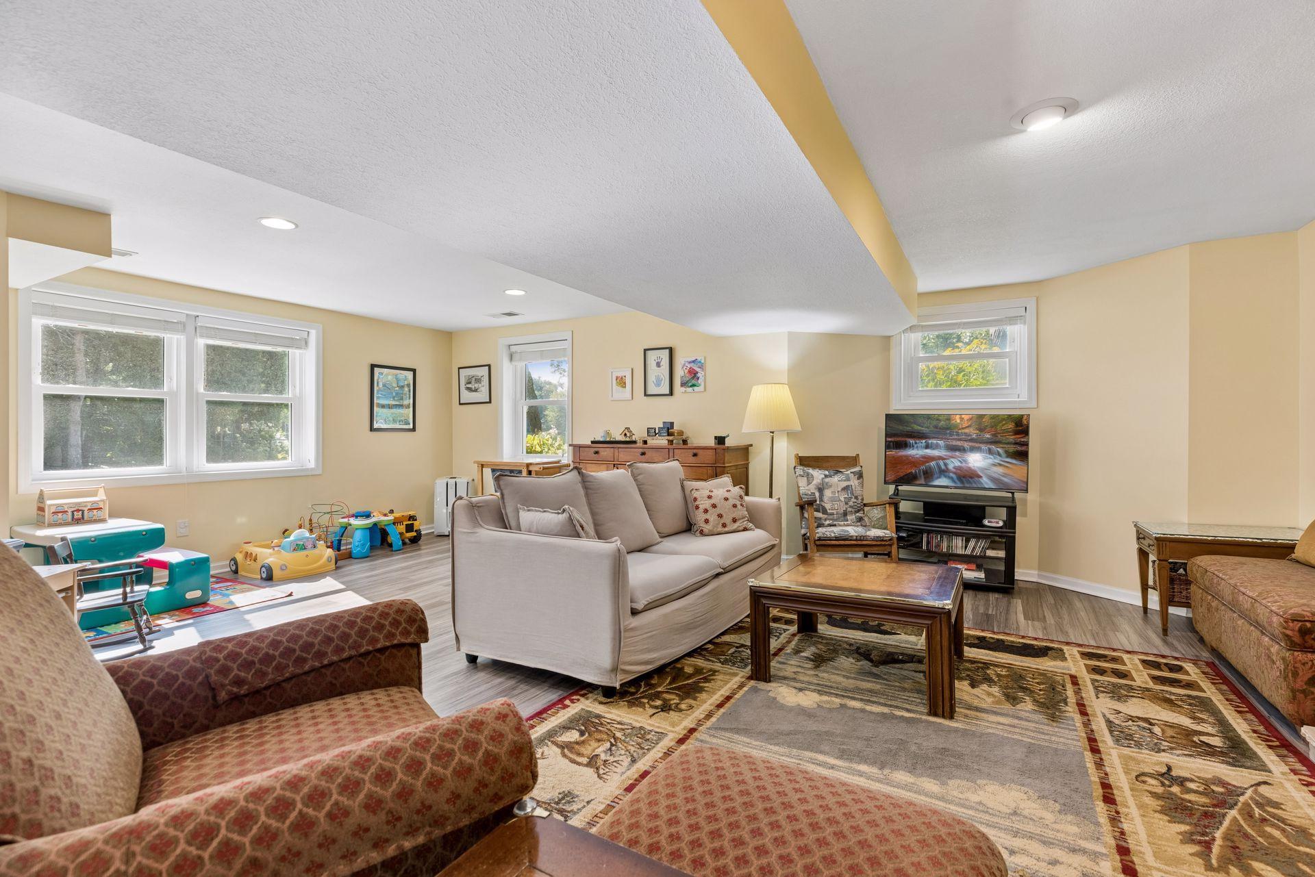 View of Residential at 3205 Hillsboro Avenue, Saint Louis Park MN 55426, Saint Louis Park (23 of 41) - Mike Wilen | Minnesota Team Real Estate