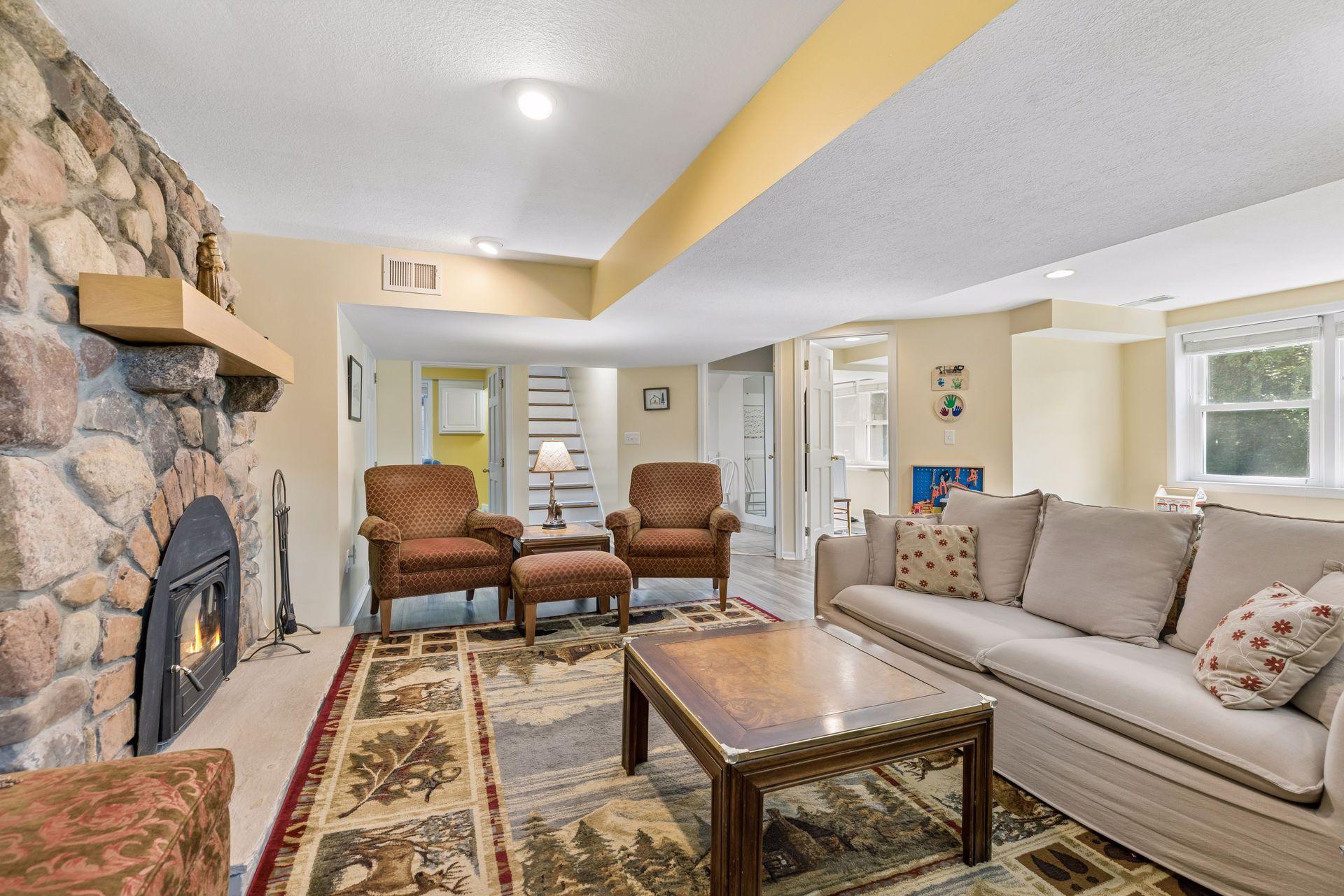 View of Residential at 3205 Hillsboro Avenue, Saint Louis Park MN 55426, Saint Louis Park (22 of 41) - Mike Wilen | Minnesota Team Real Estate