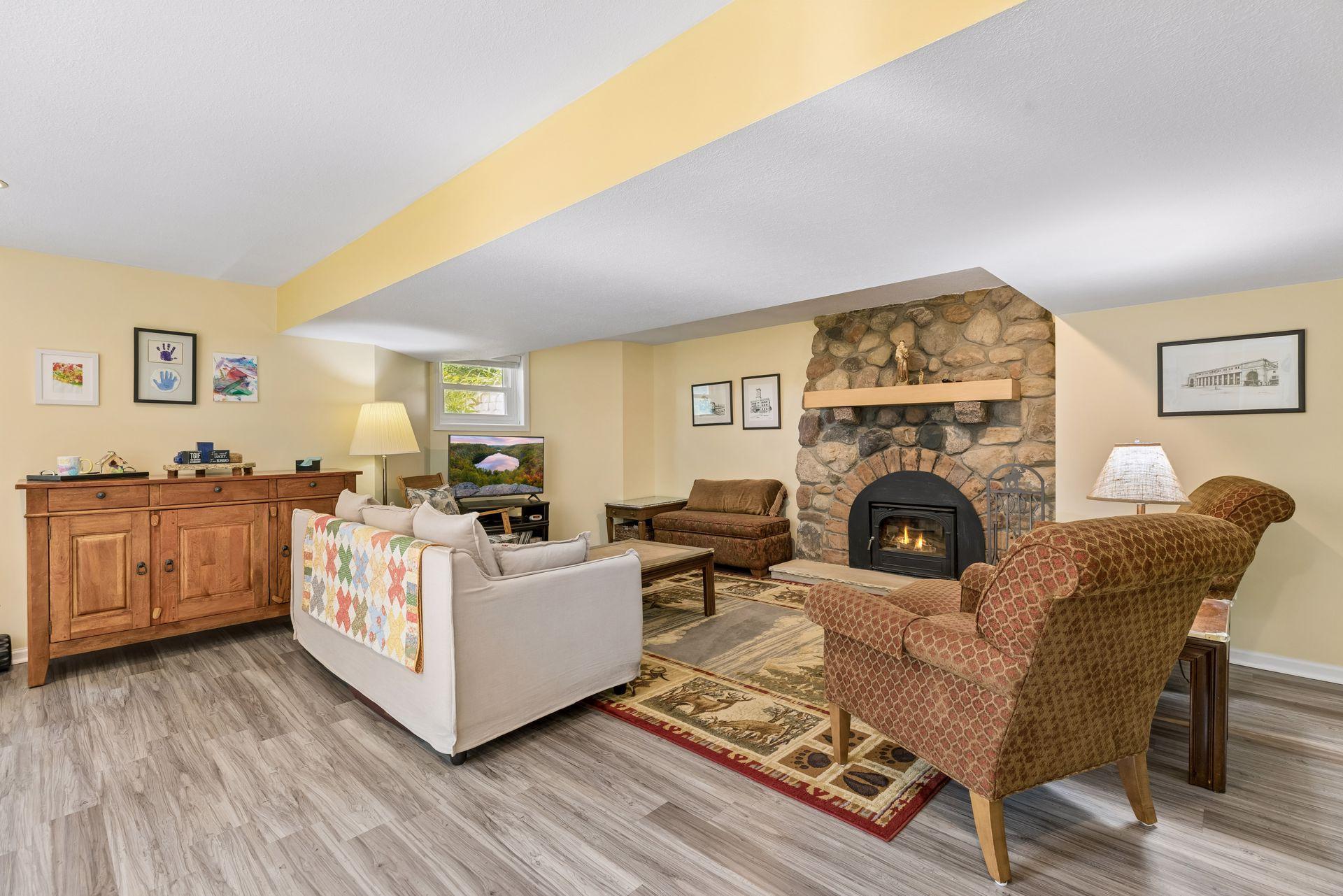 View of Residential at 3205 Hillsboro Avenue, Saint Louis Park MN 55426, Saint Louis Park (21 of 41) - Mike Wilen | Minnesota Team Real Estate