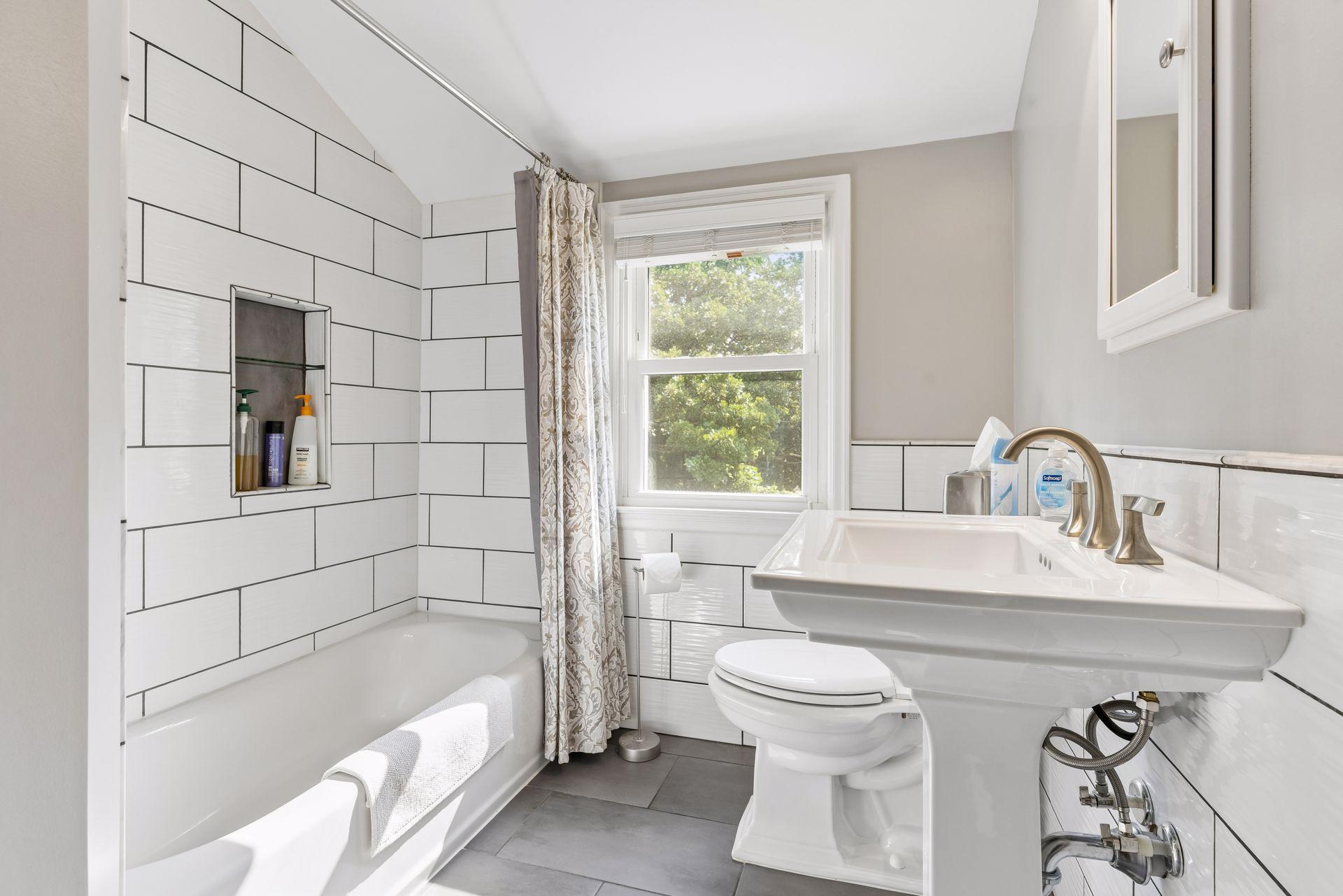 View of Residential at 3205 Hillsboro Avenue, Saint Louis Park MN 55426, Saint Louis Park (19 of 41) - Mike Wilen | Minnesota Team Real Estate