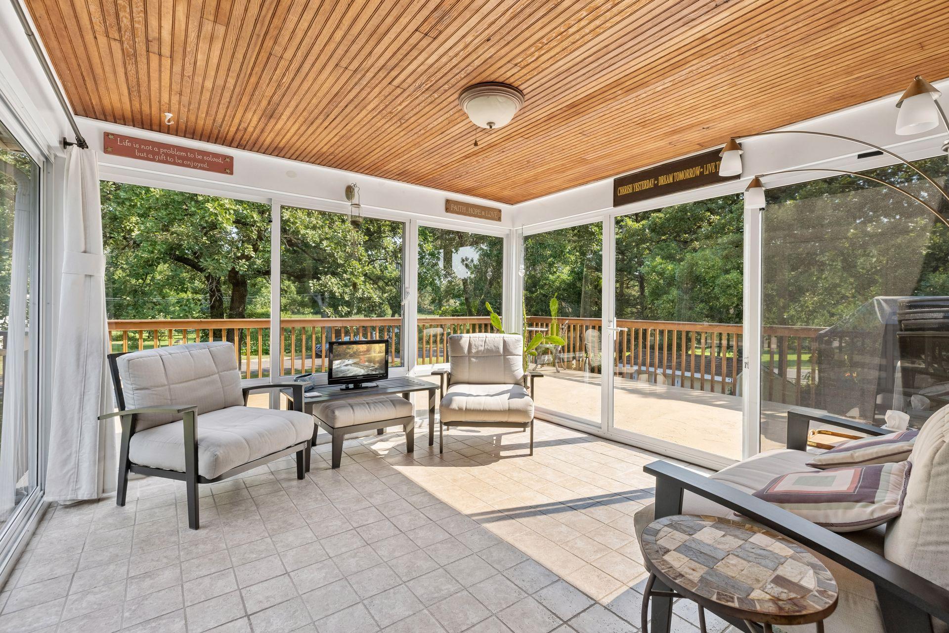 View of Residential at 3205 Hillsboro Avenue, Saint Louis Park MN 55426, Saint Louis Park (14 of 41) - Mike Wilen | Minnesota Team Real Estate